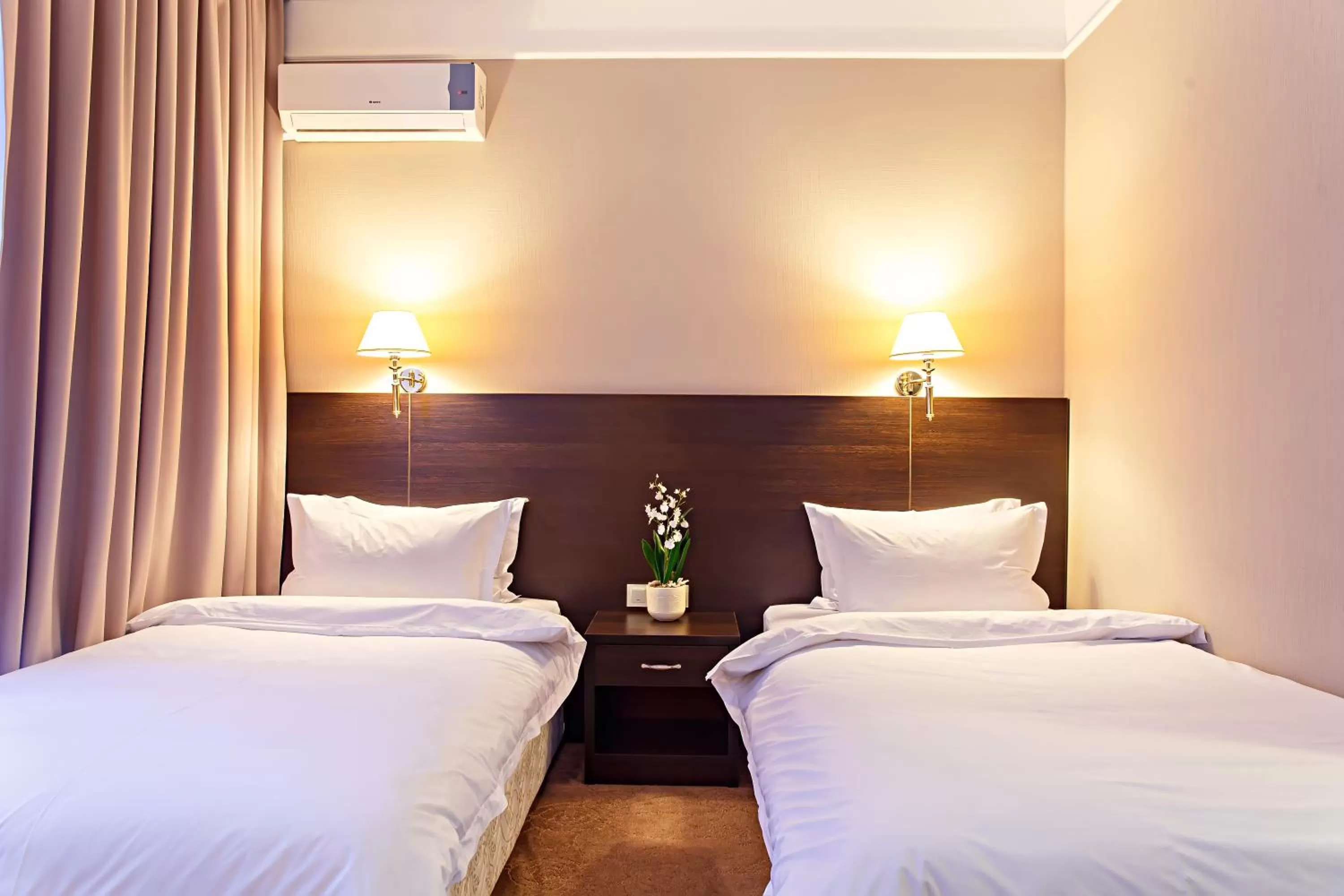 Superior Twin Room in Red Village Hotel