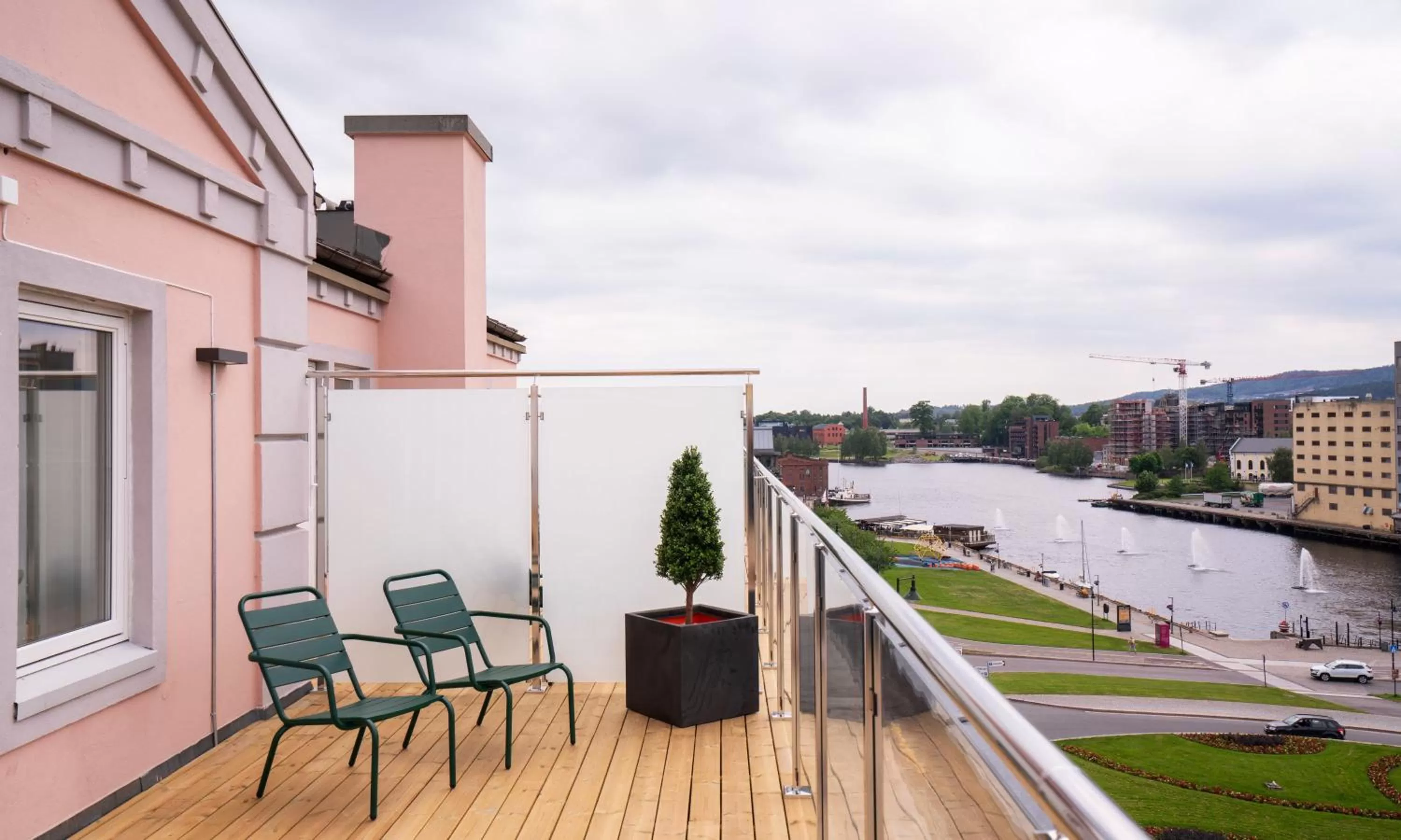 View (from property/room) in Thon Hotel Høyers