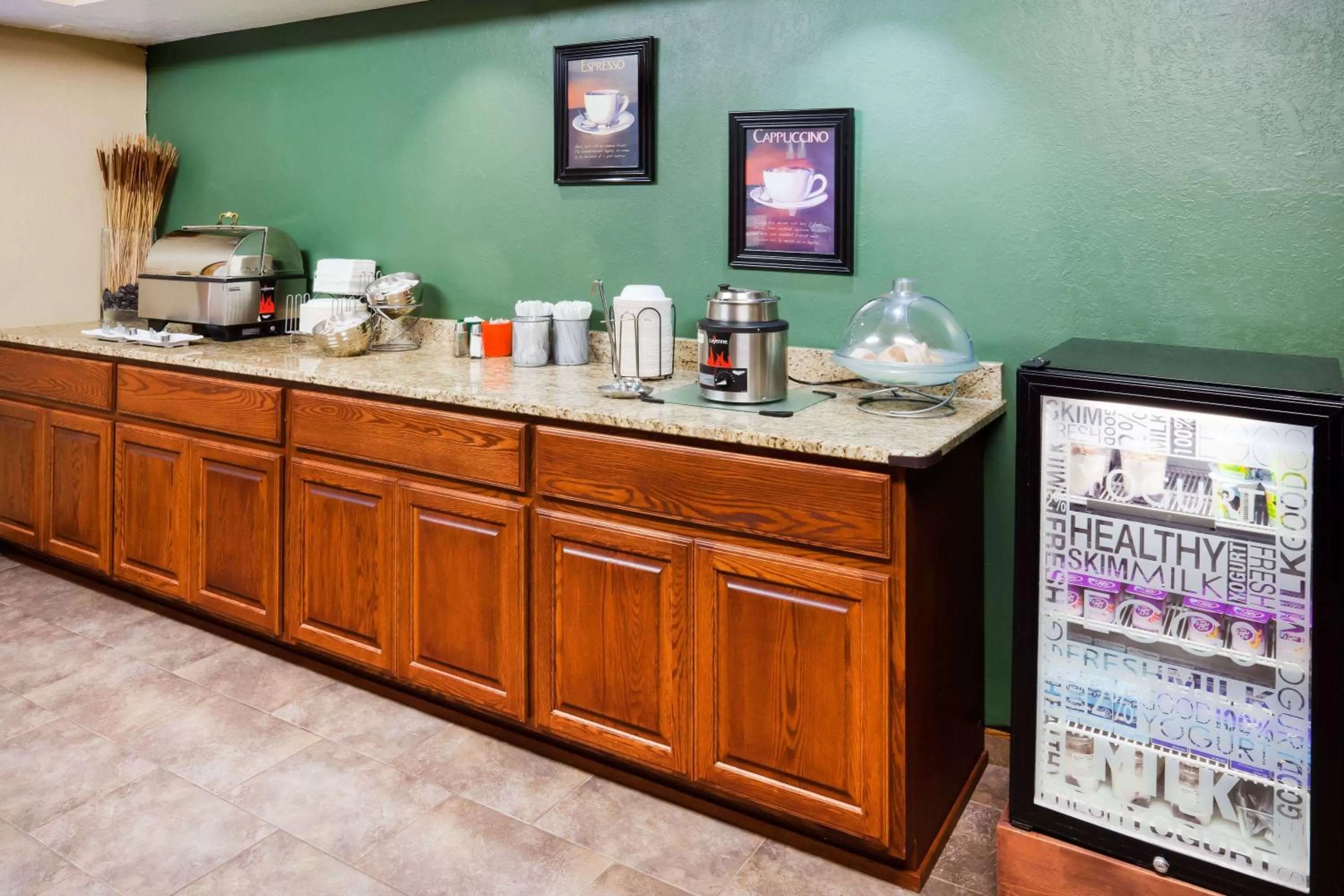 Restaurant/places to eat in AmericInn by Wyndham Ironwood