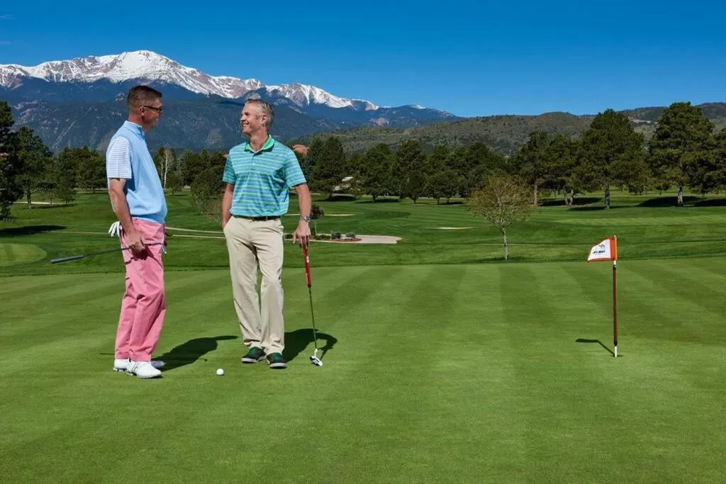 Golfcourse in Garden of the Gods Resort & Club