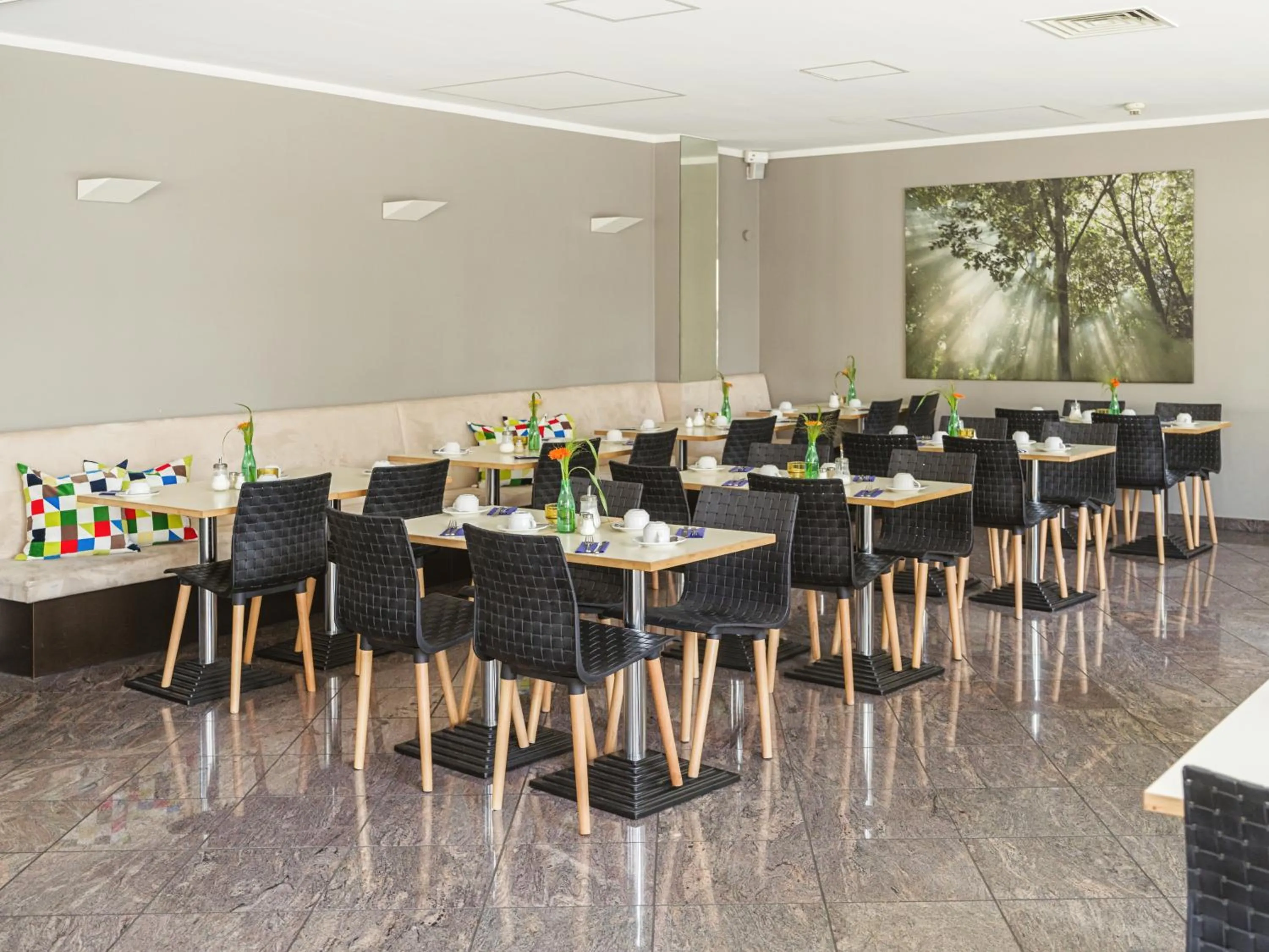 Restaurant/places to eat in Hotel Berlin Mitte by Campanile