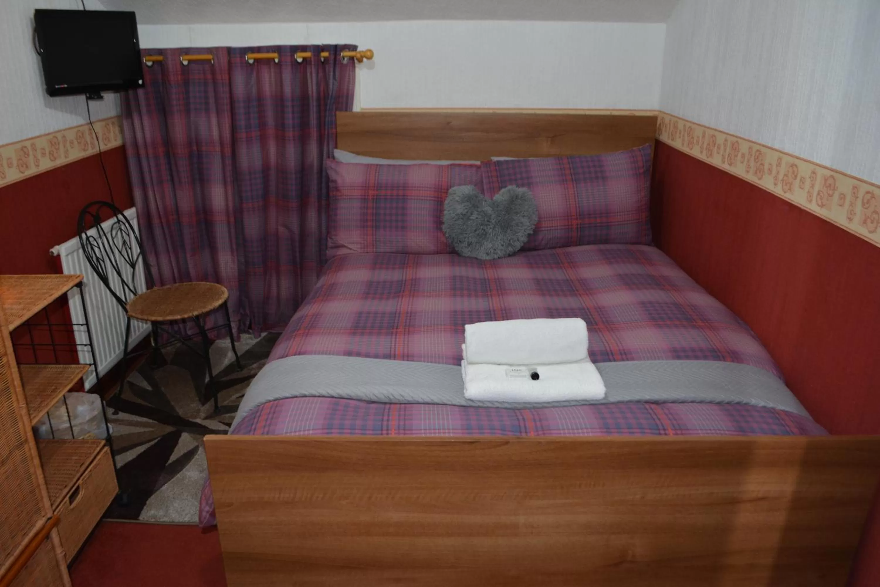 Bed in BLACKPOOL MERCY Inn HOTEL