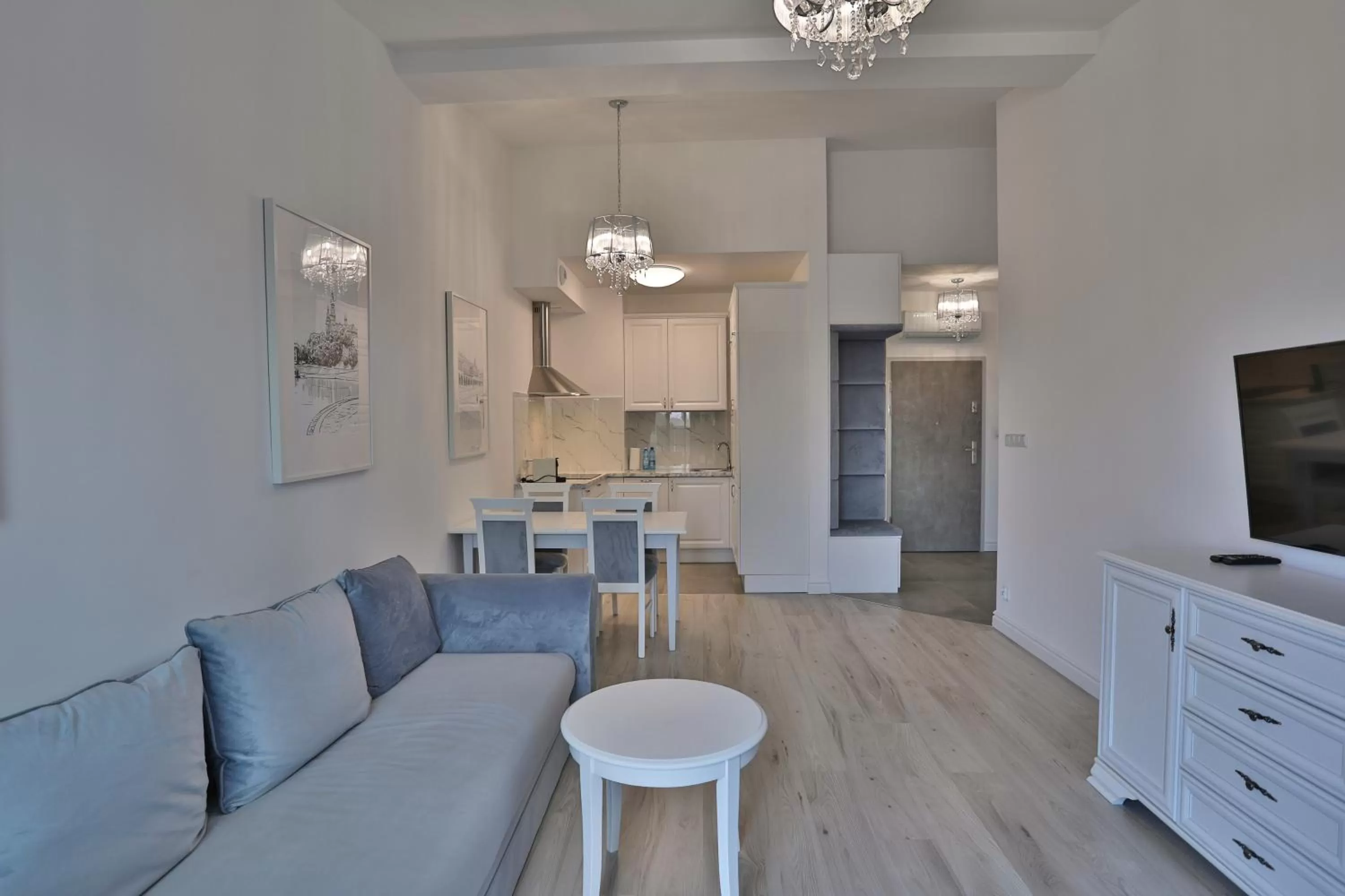 TV and multimedia in RAJSKA 3 by PI Apartments