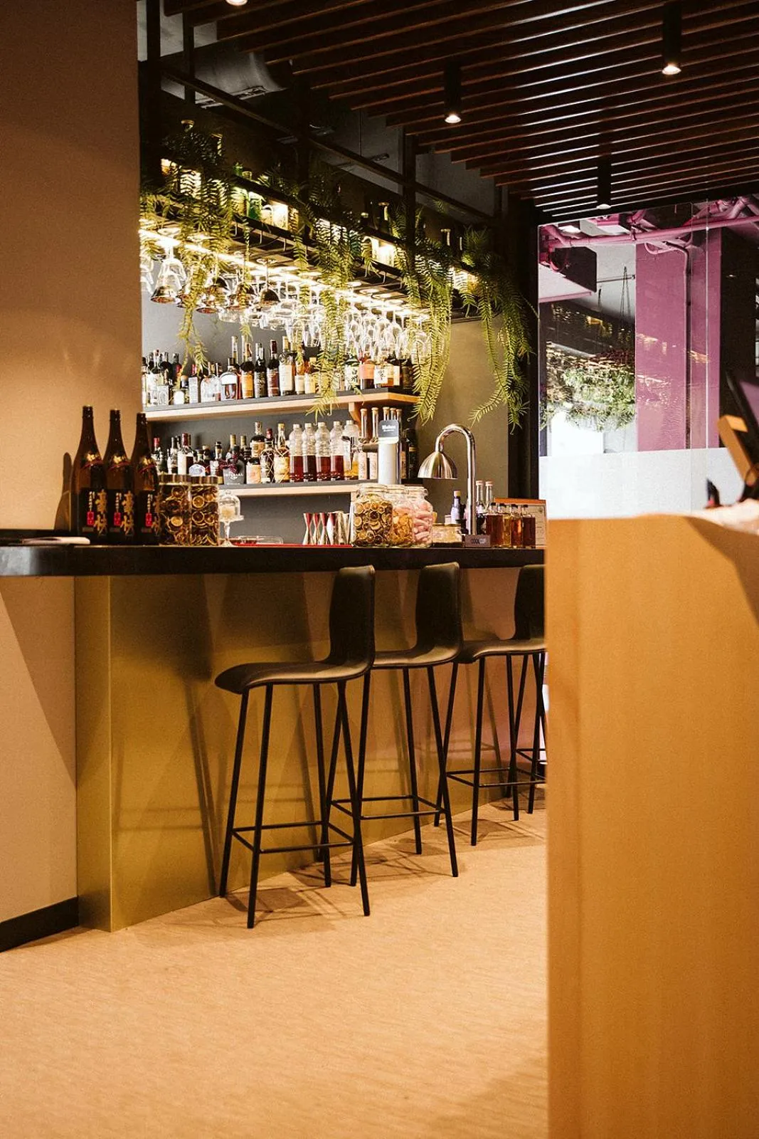 Restaurant/places to eat in Urban Anaga Hotel