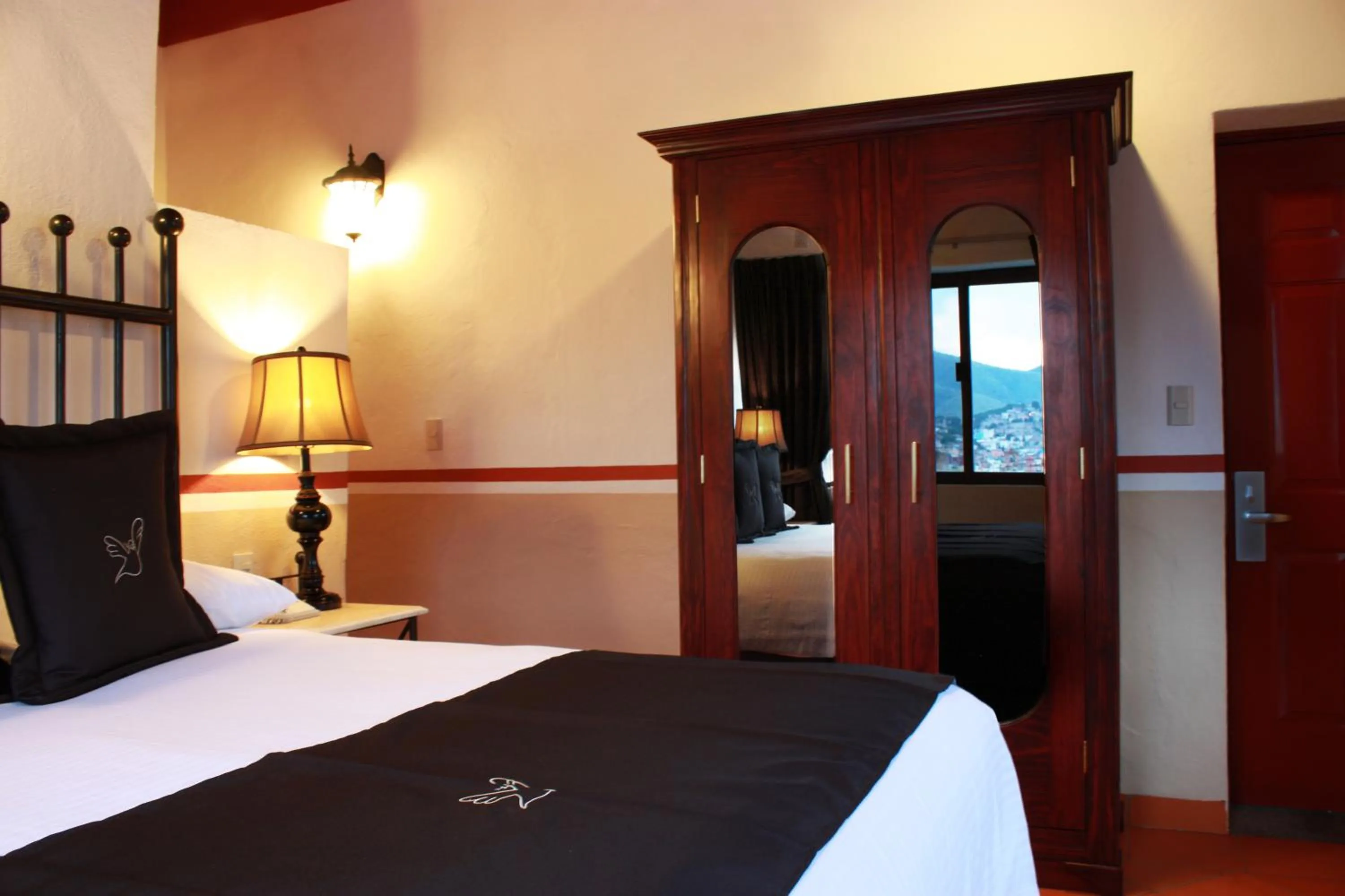 Photo of the whole room, Bed in Hotel de la Paz