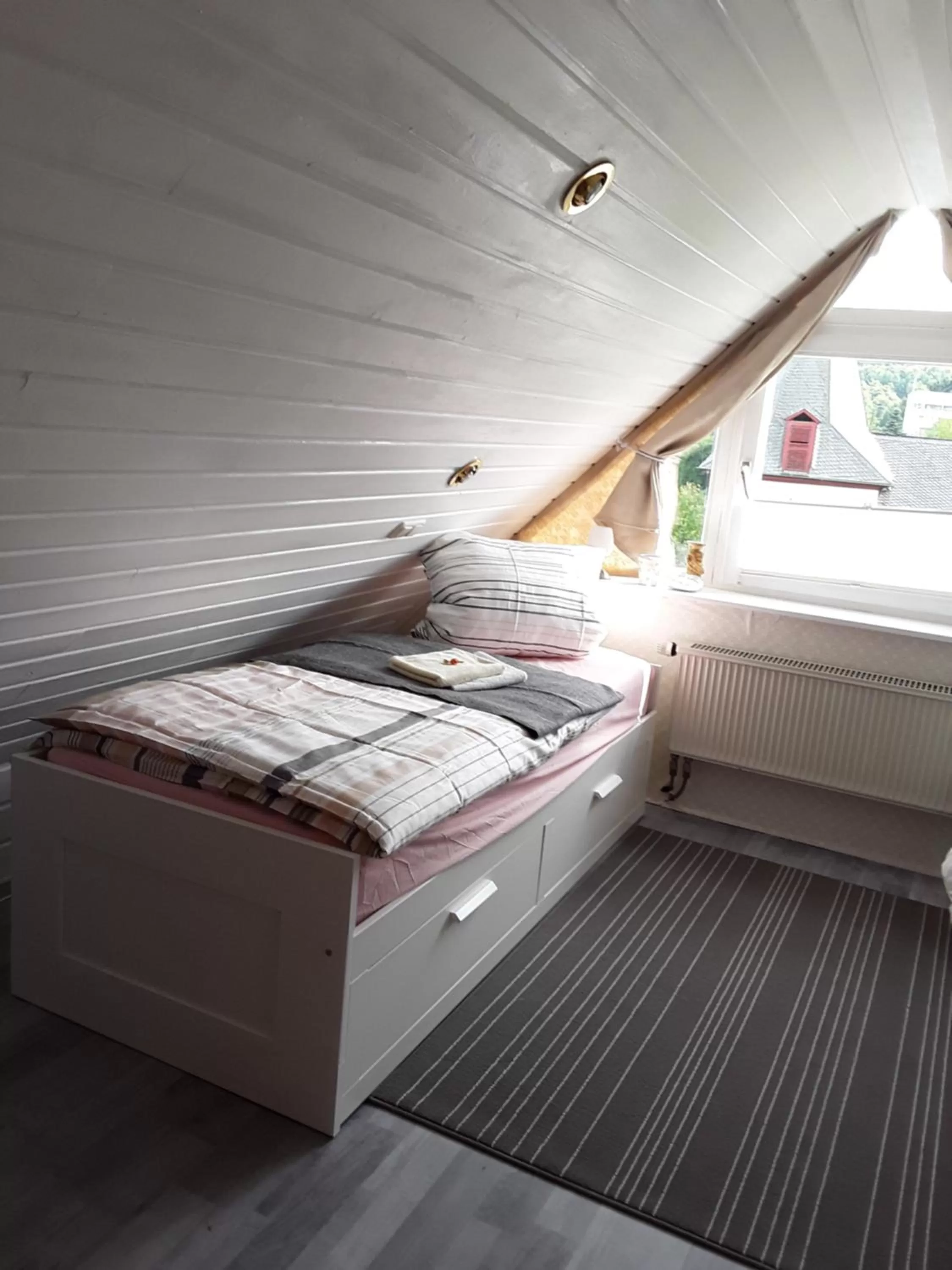 Bed in Villa Jani b&b