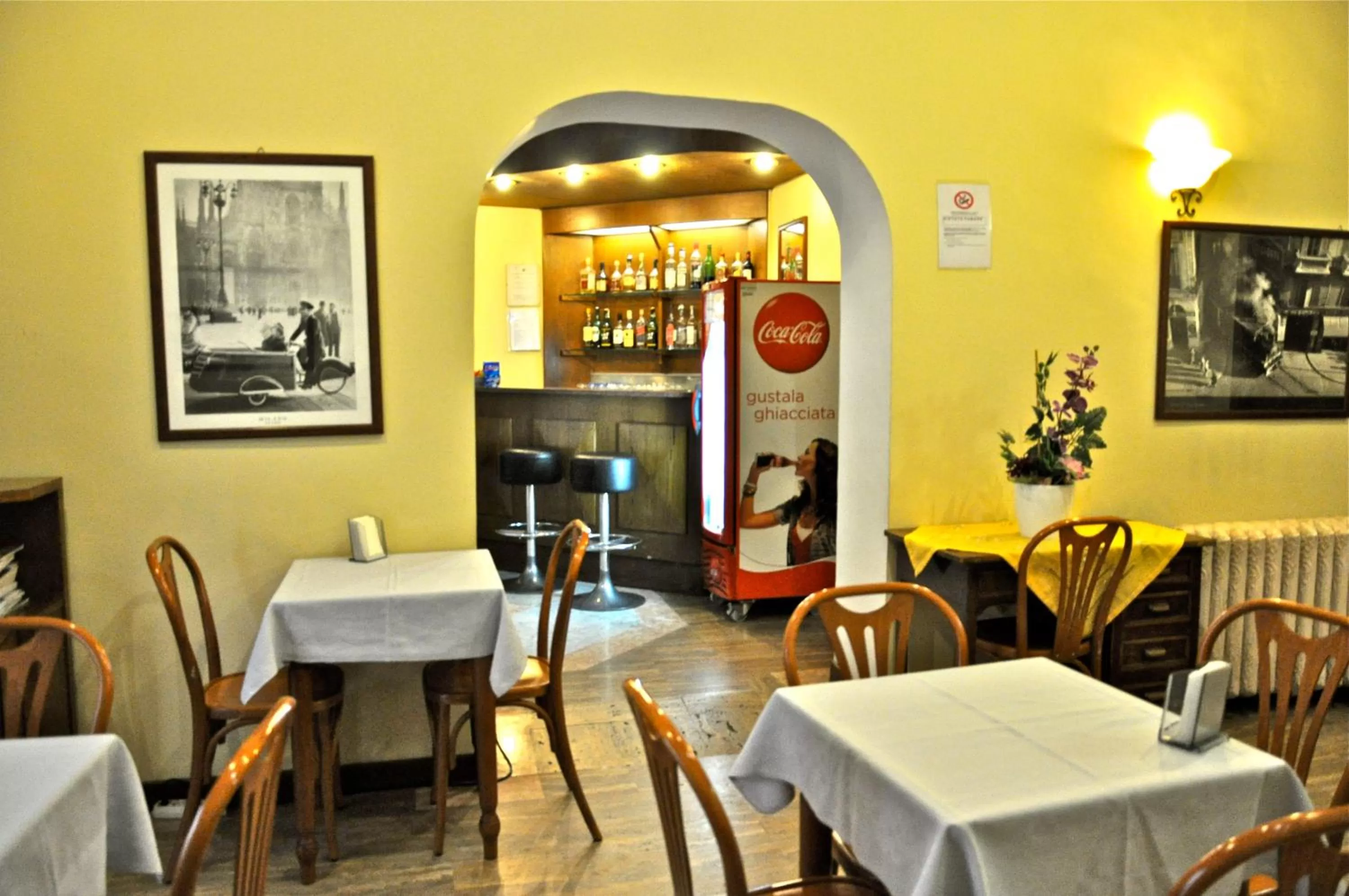 Lounge or bar in Hotel Vecchia Milano