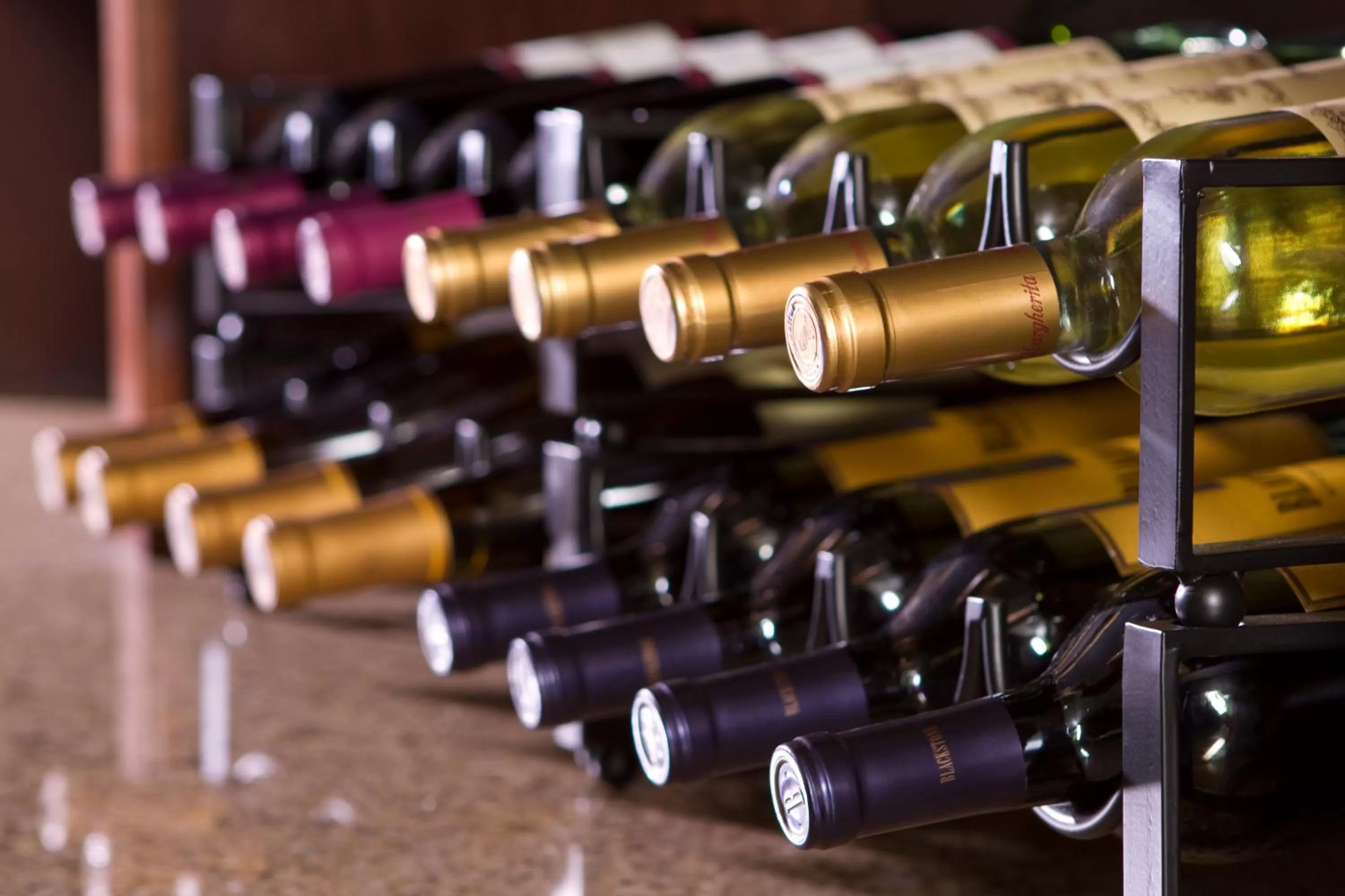 Lounge or bar in Ayres Hotel & Spa Mission Viejo - Lake Forest