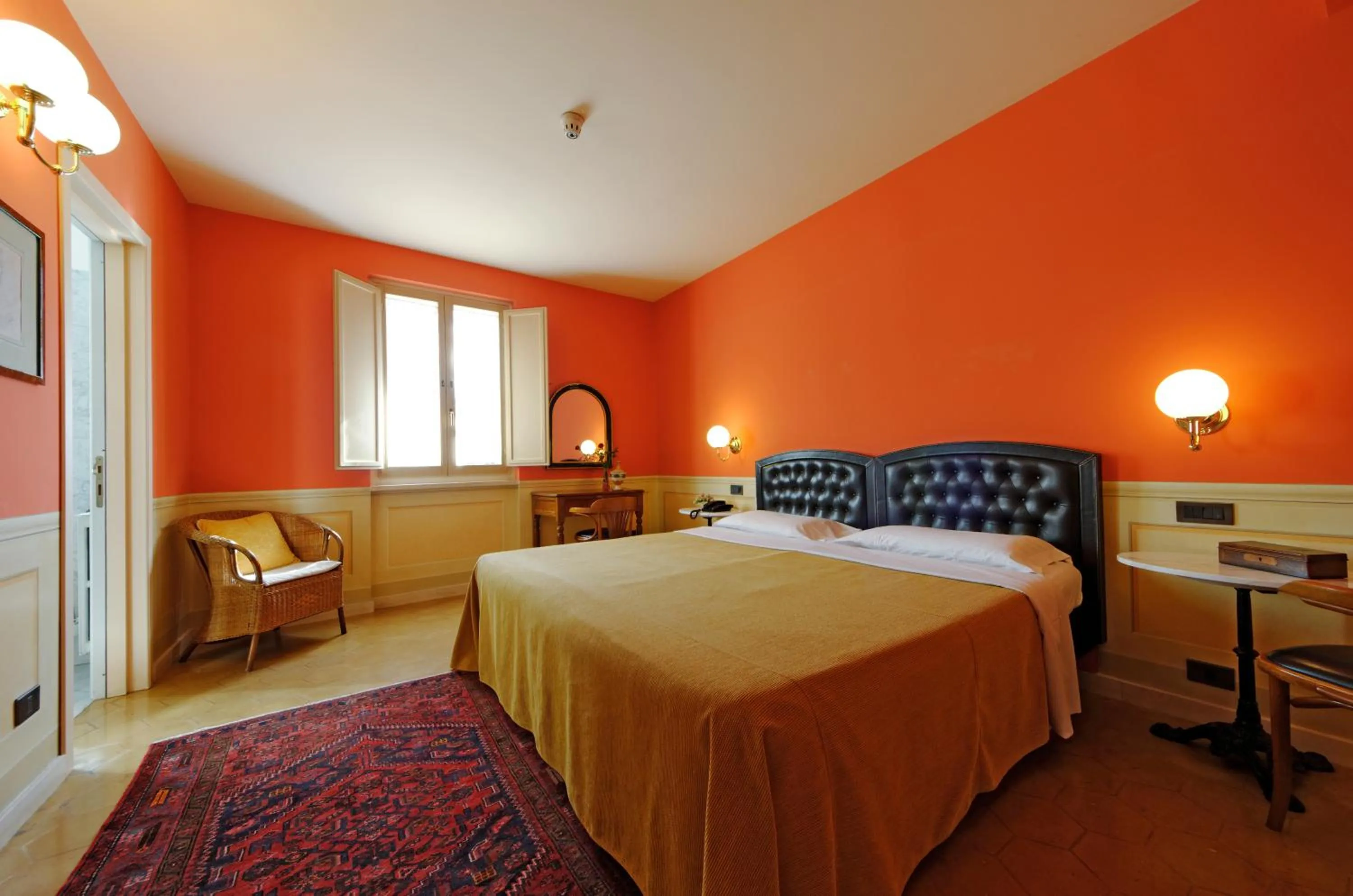 Bed in Hotel San Luca