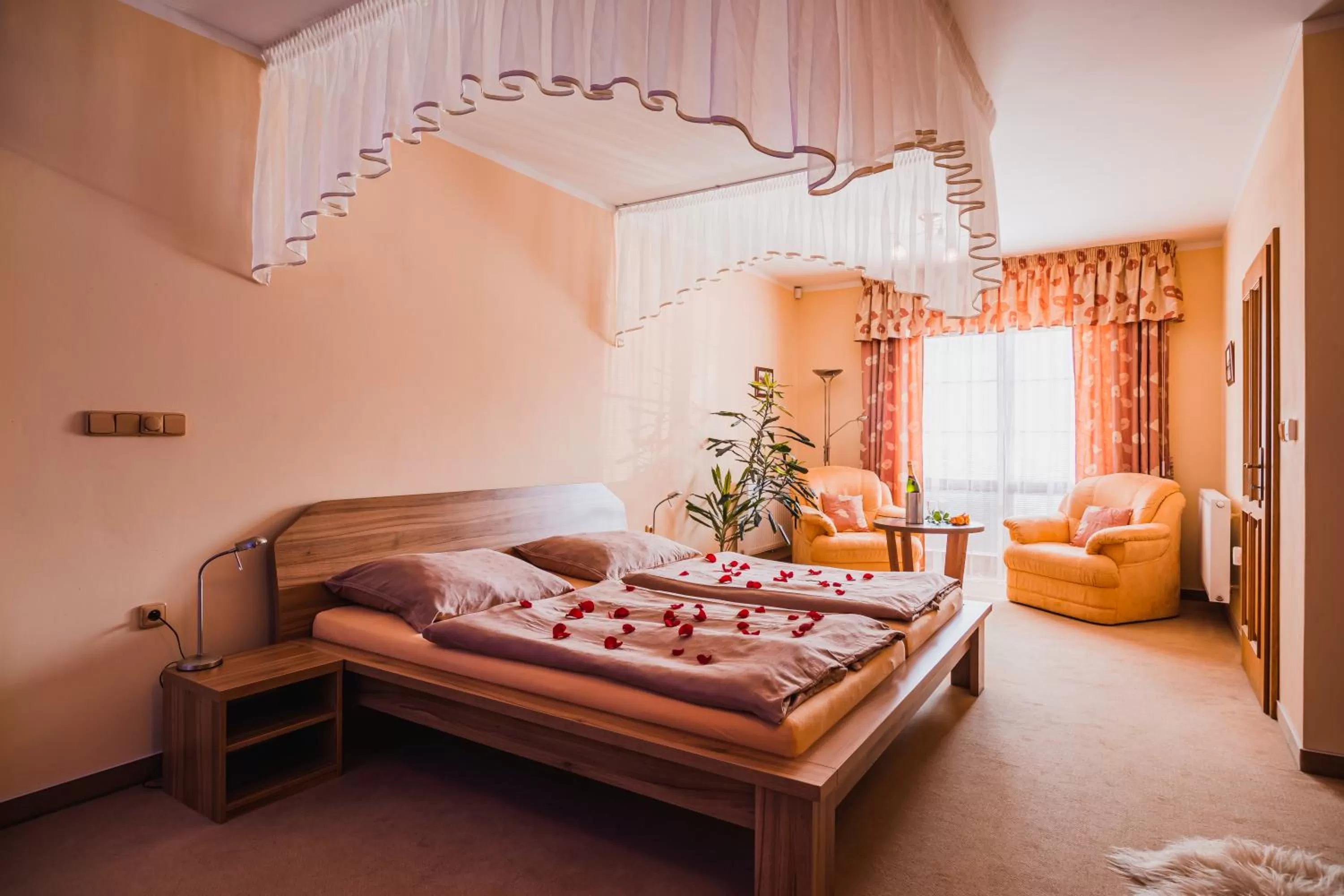 Bed in Hotel Krajka****