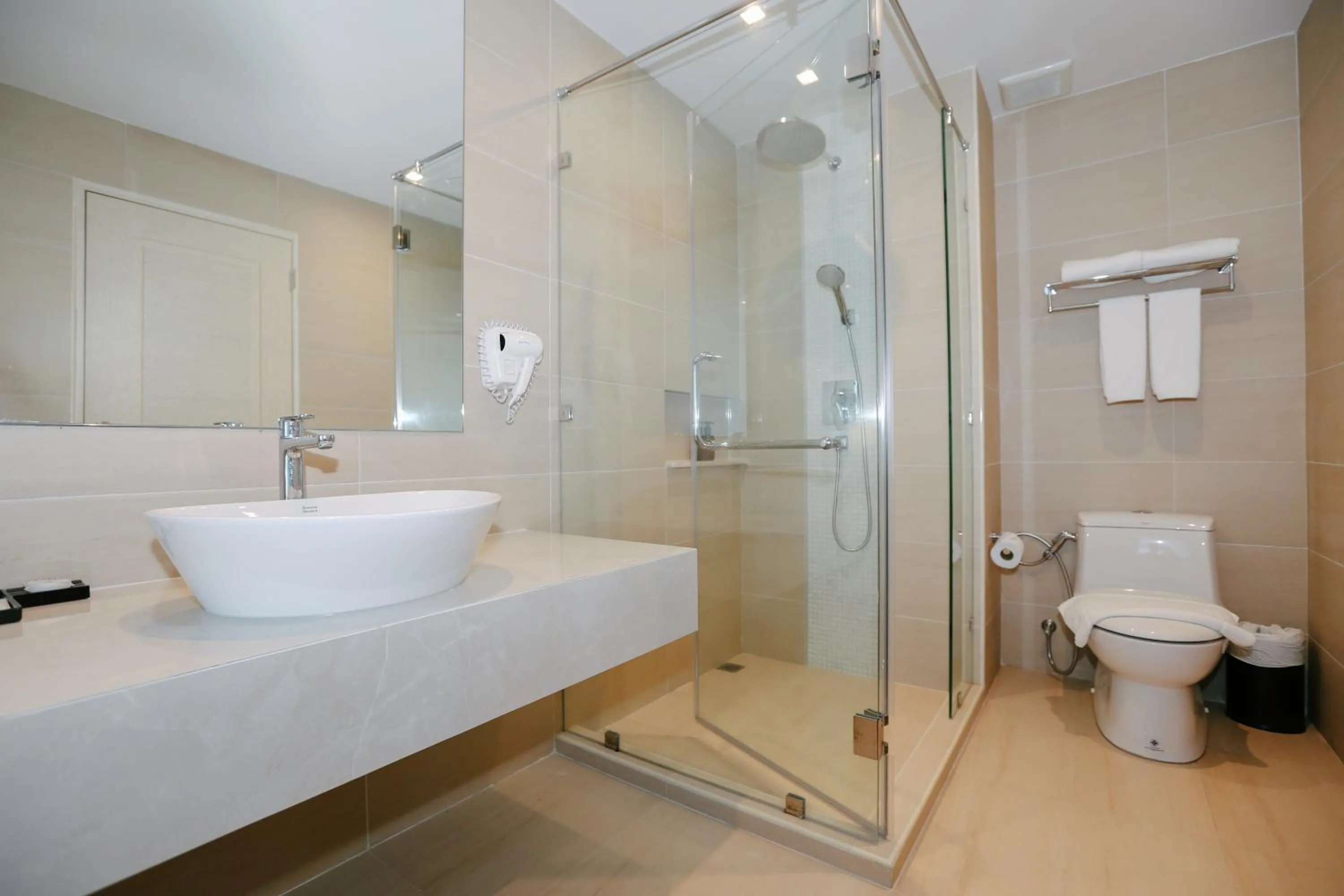 Shower in Seabed Grand Hotel Phuket - SHA Extra Plus