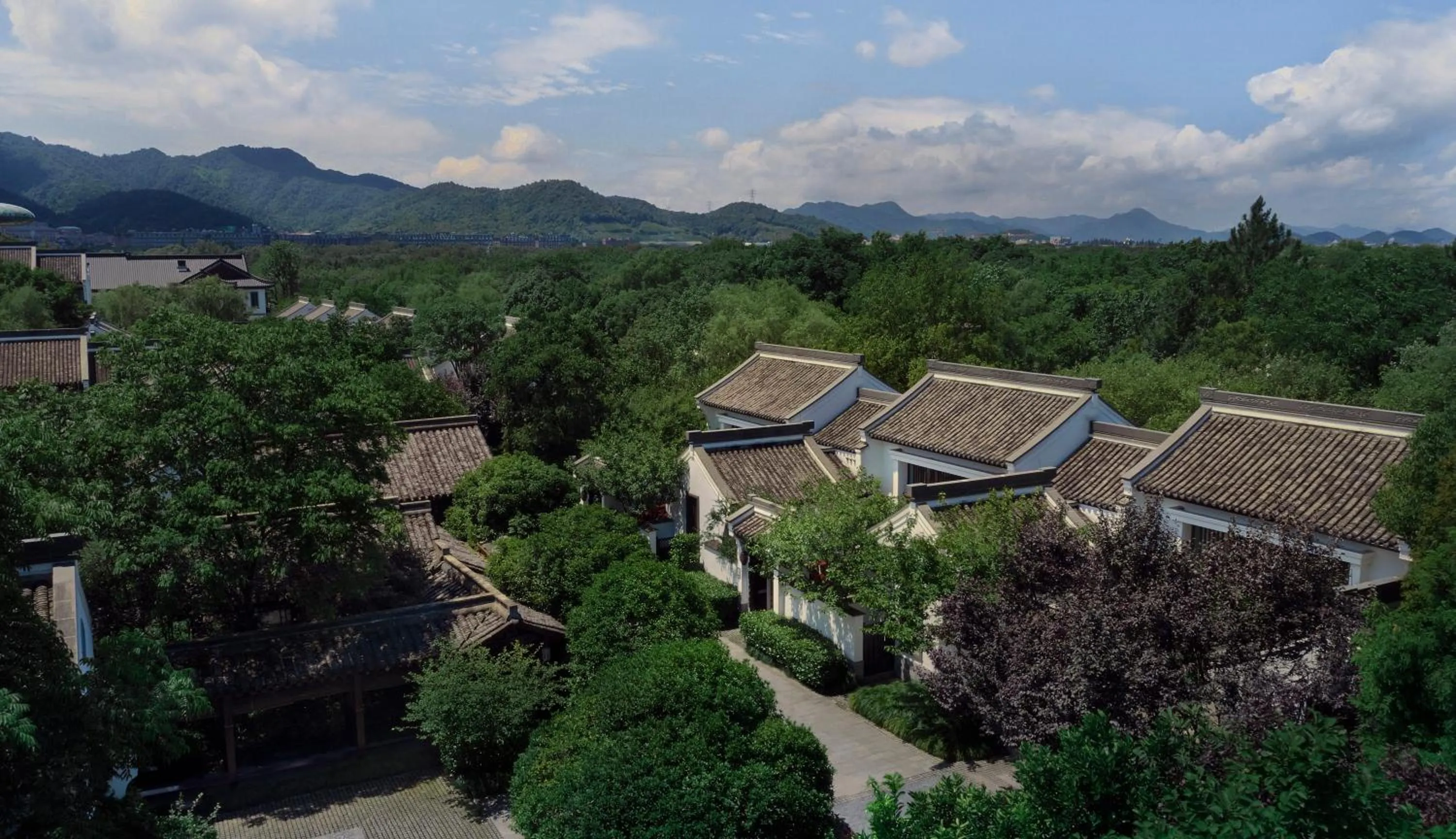 Property building in Banyan Tree Hangzhou