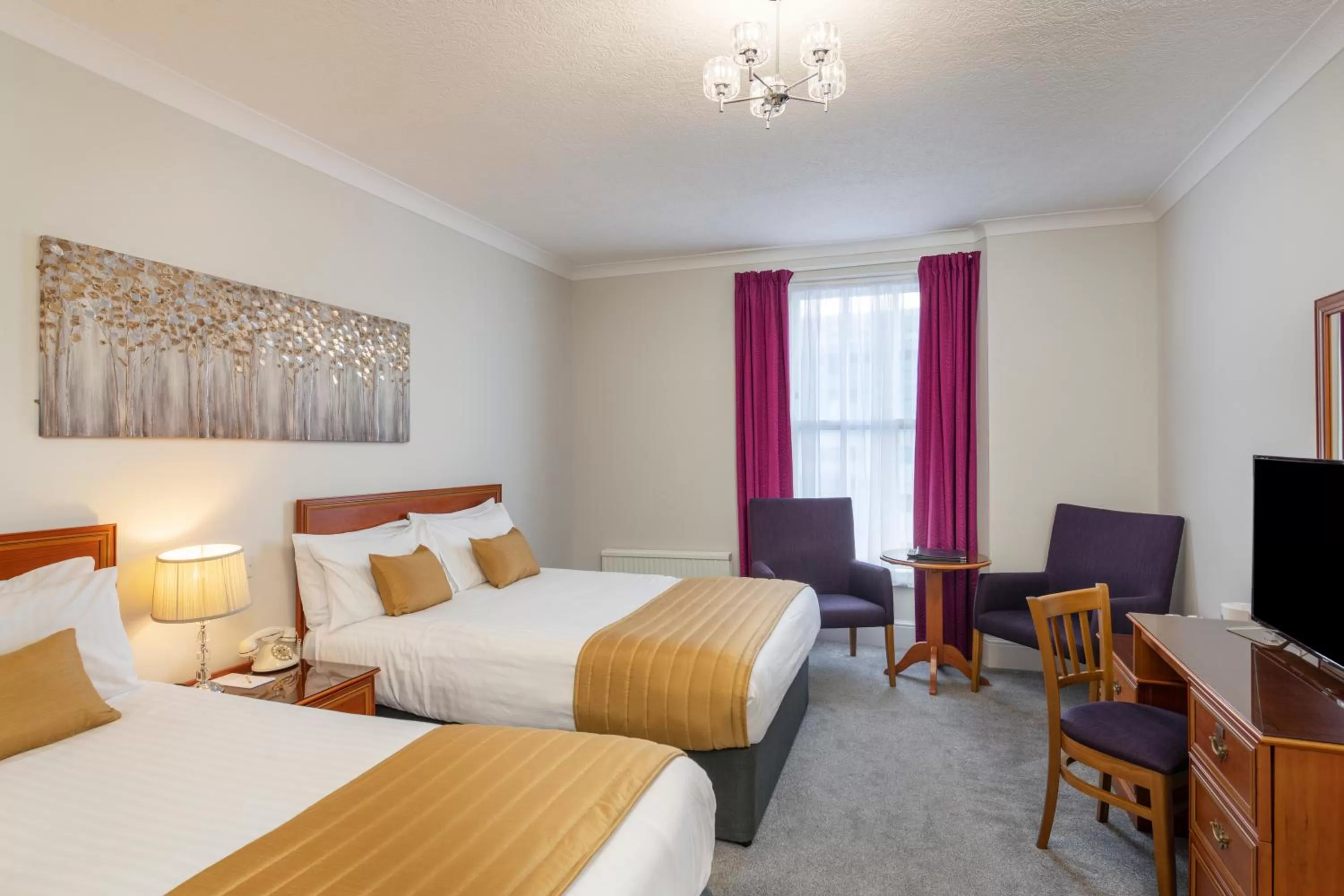 Photo of the whole room, Bed in New Continental Hotel; Sure Hotel Collection by Best Western