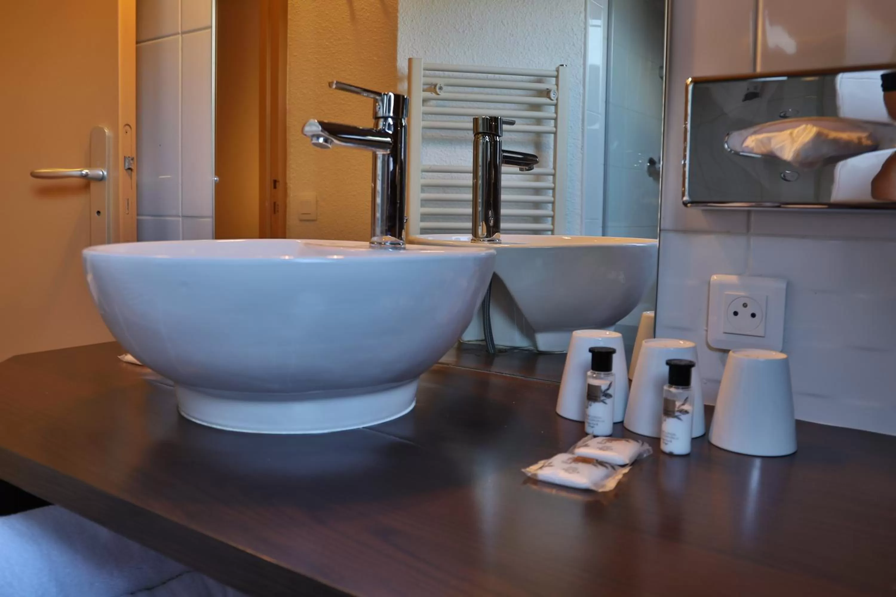 Bathroom in SOWELL HOTELS Mont Blanc et SPA