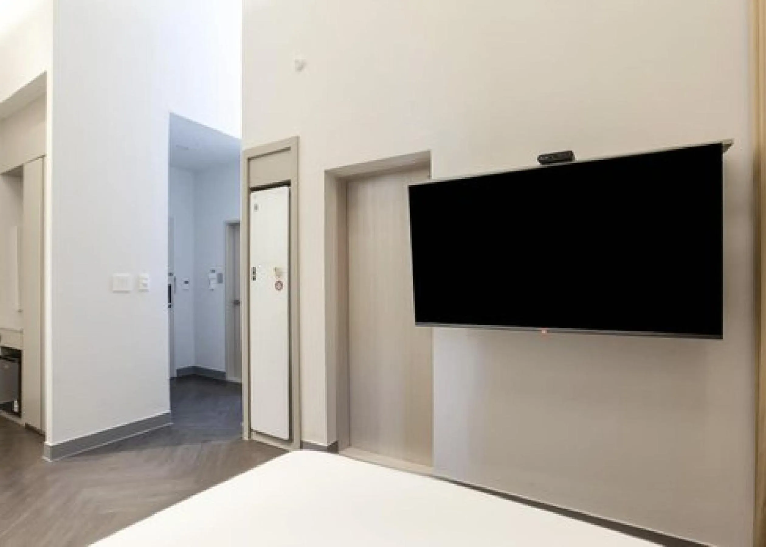 Bed in H Avenue Hotel Idae Shinchon