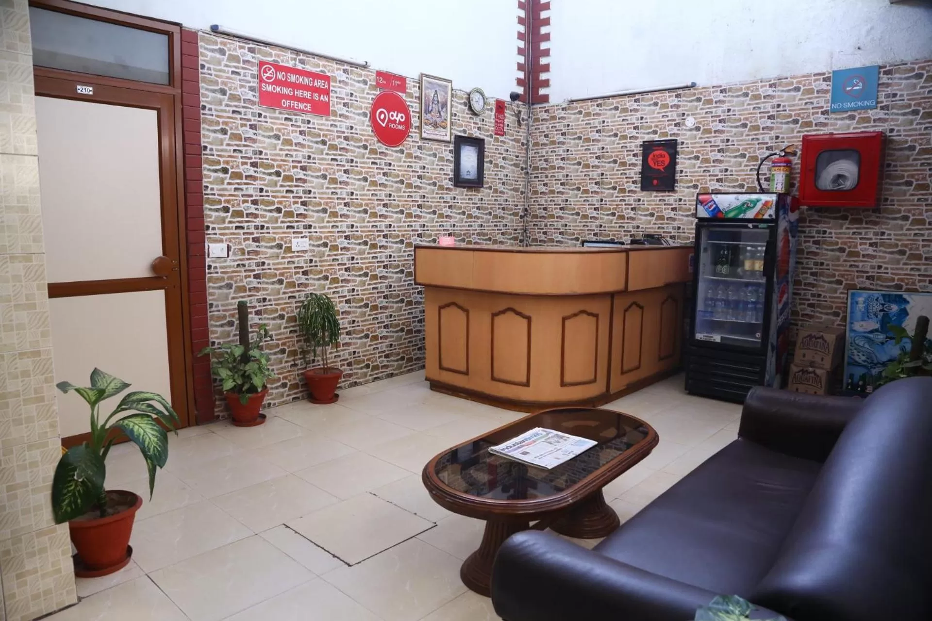 Lobby or reception in Hotel City Plaza 7