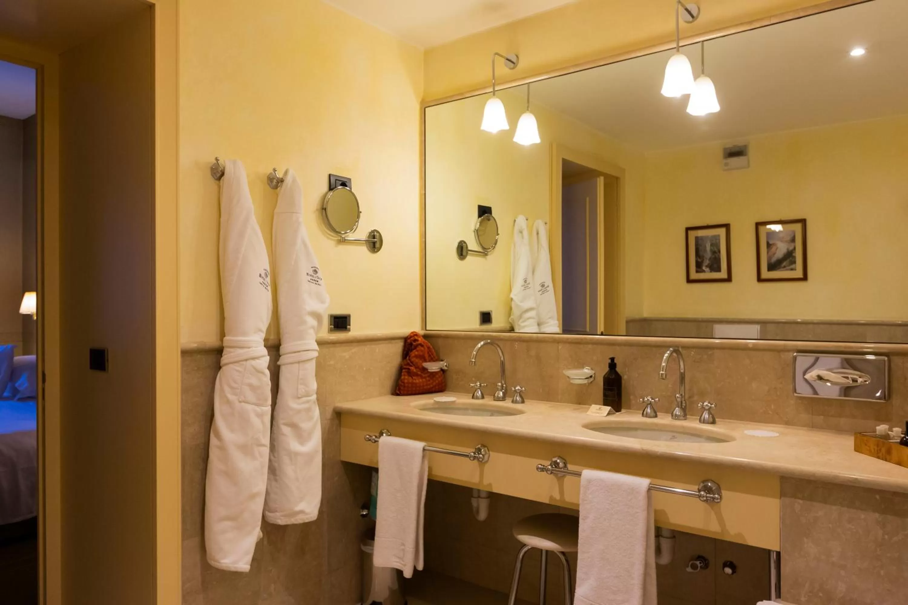 Bathroom in Grand Hotel Royal E Golf