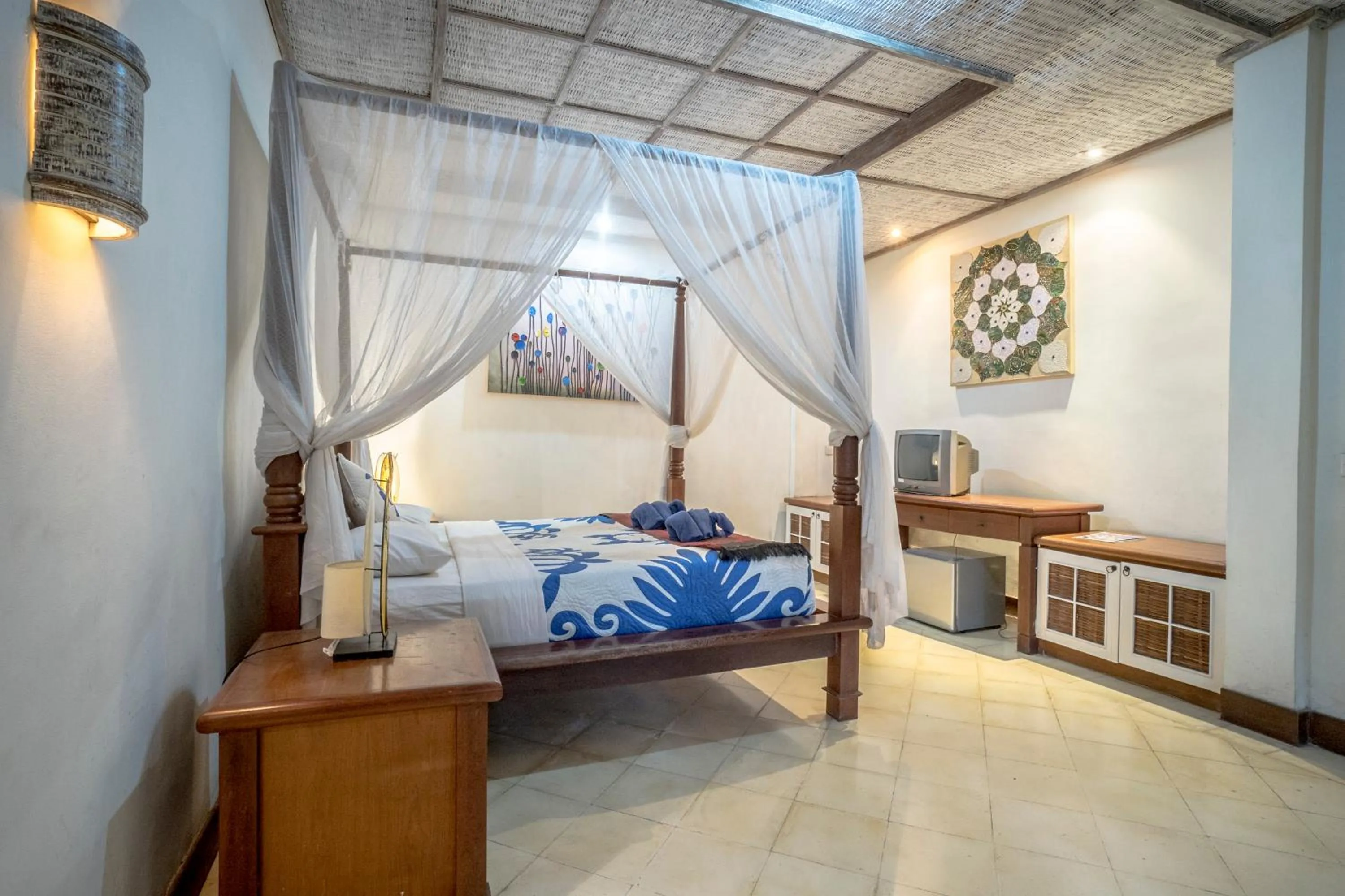 Bedroom, Bed in Gajah Biru Bungalows