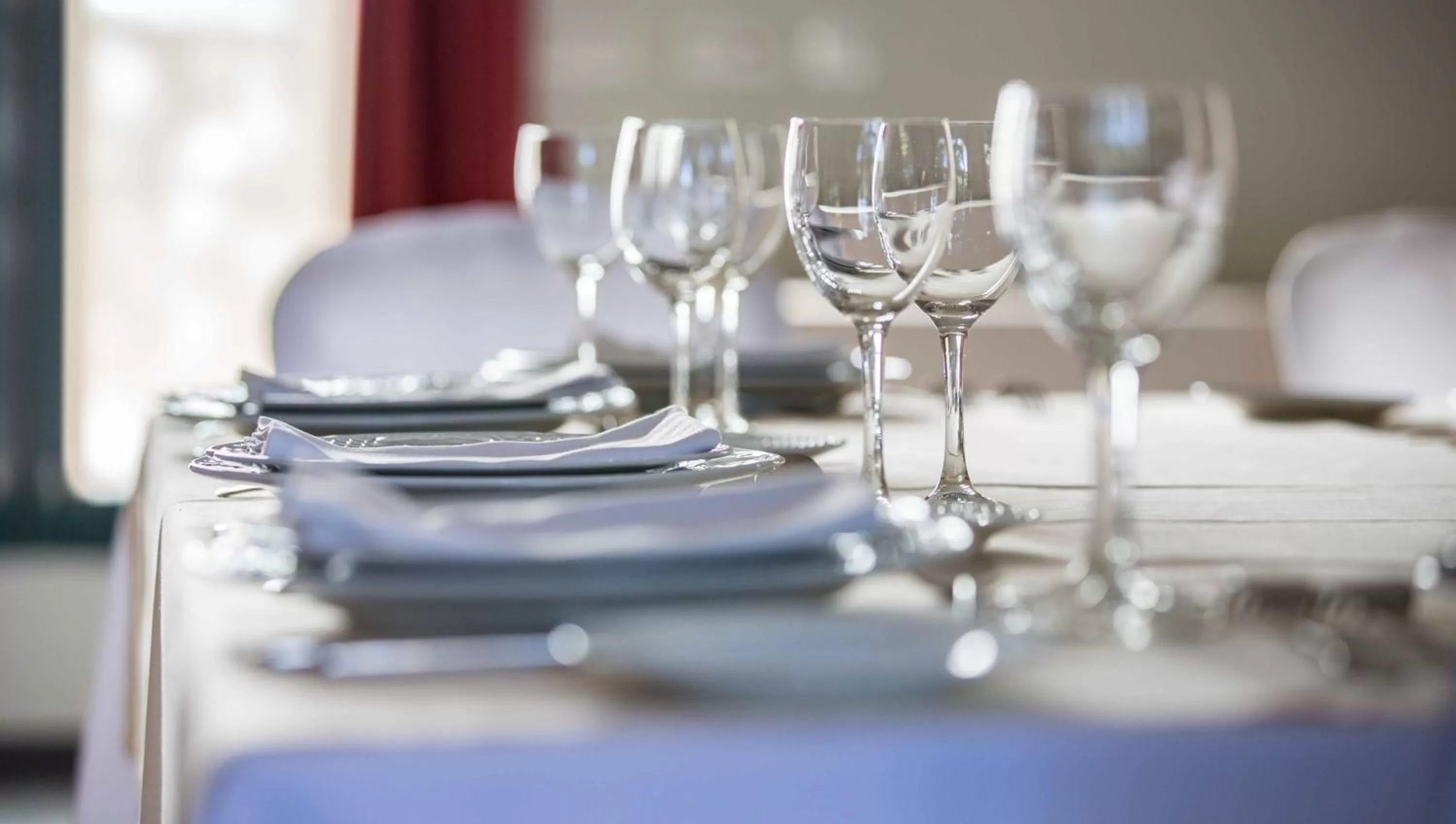 Restaurant/places to eat in Hotel Oromana