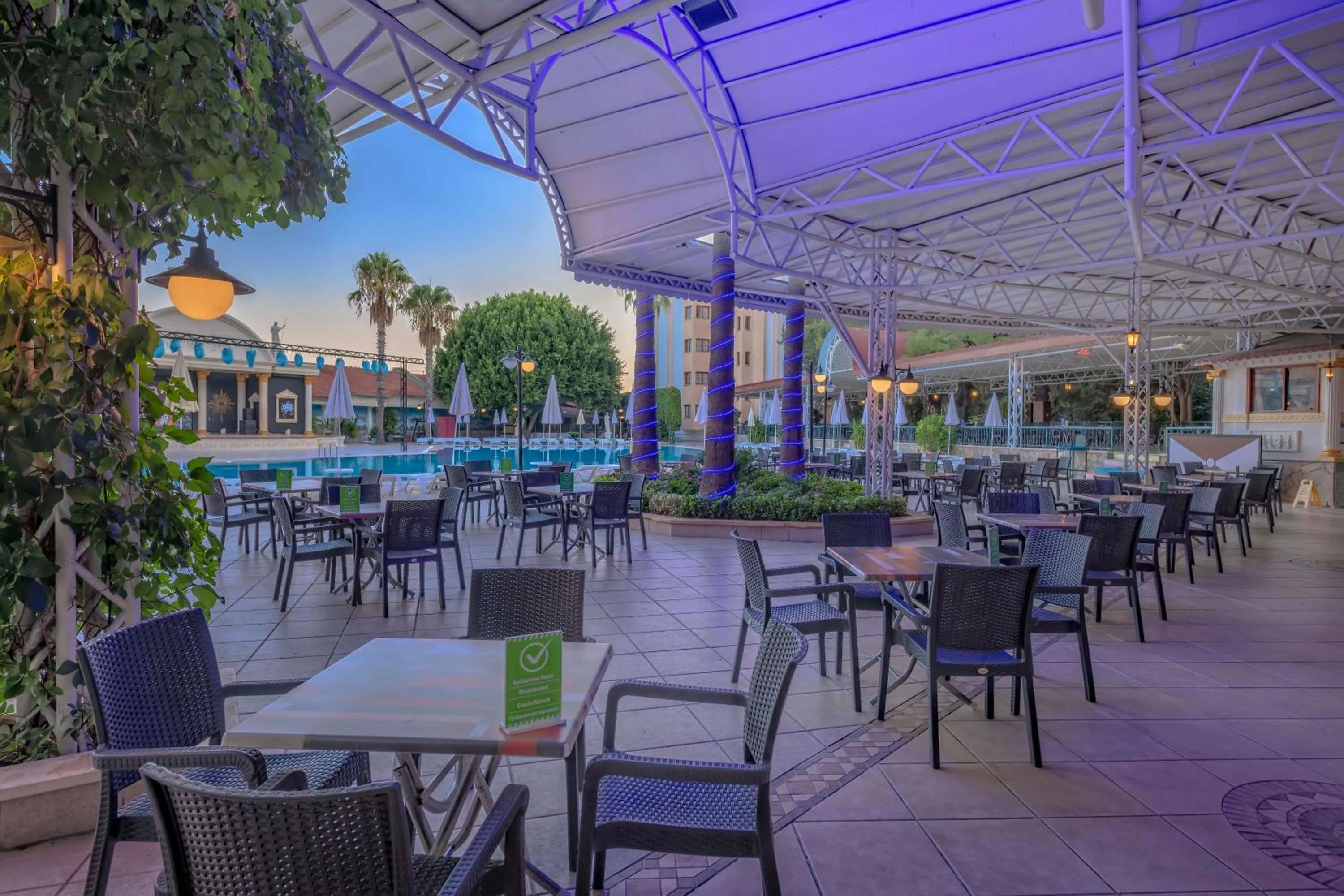 Patio in Armas Kaplan Paradise