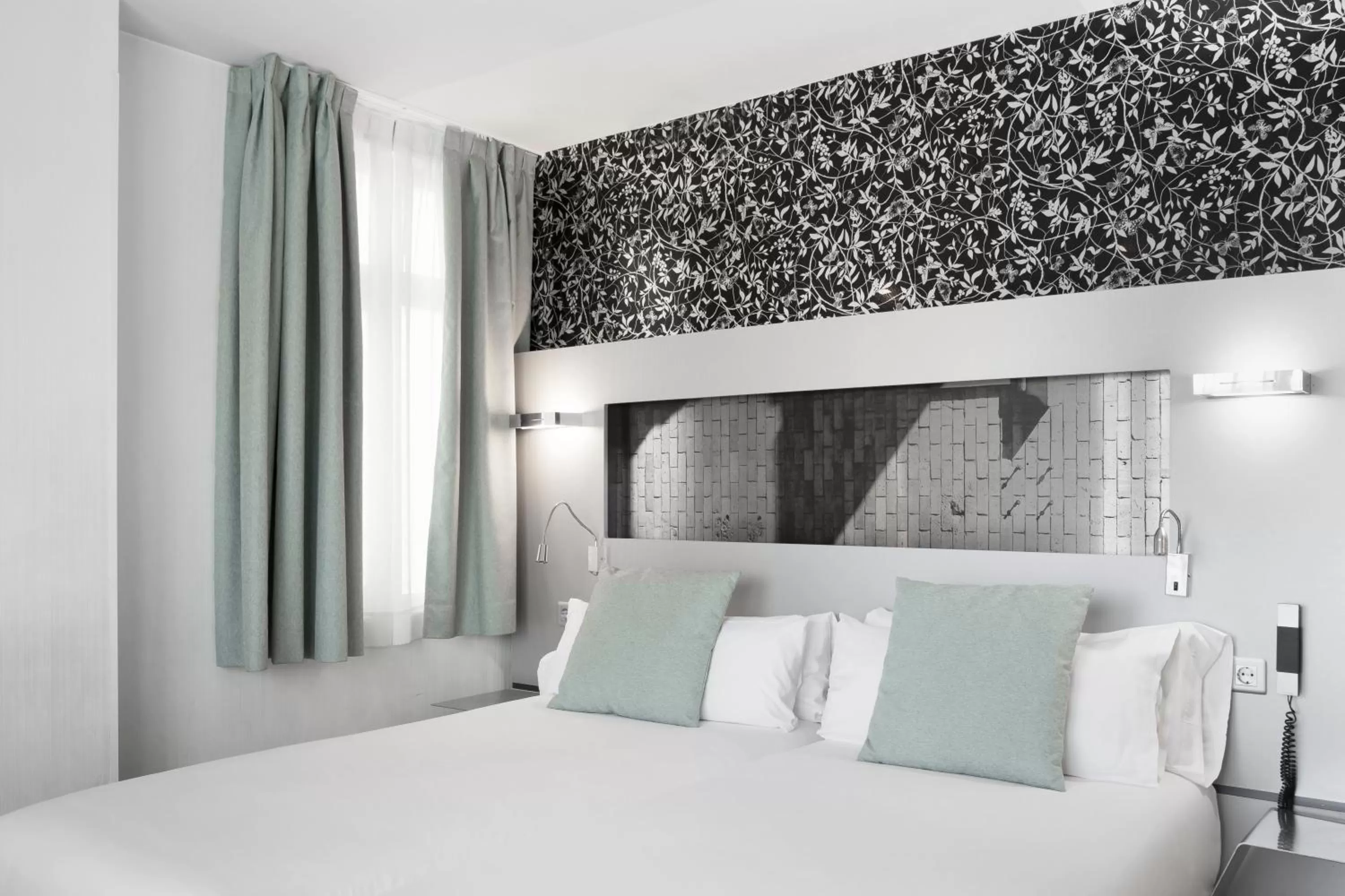 Bed in Petit Palace Plaza Mayor