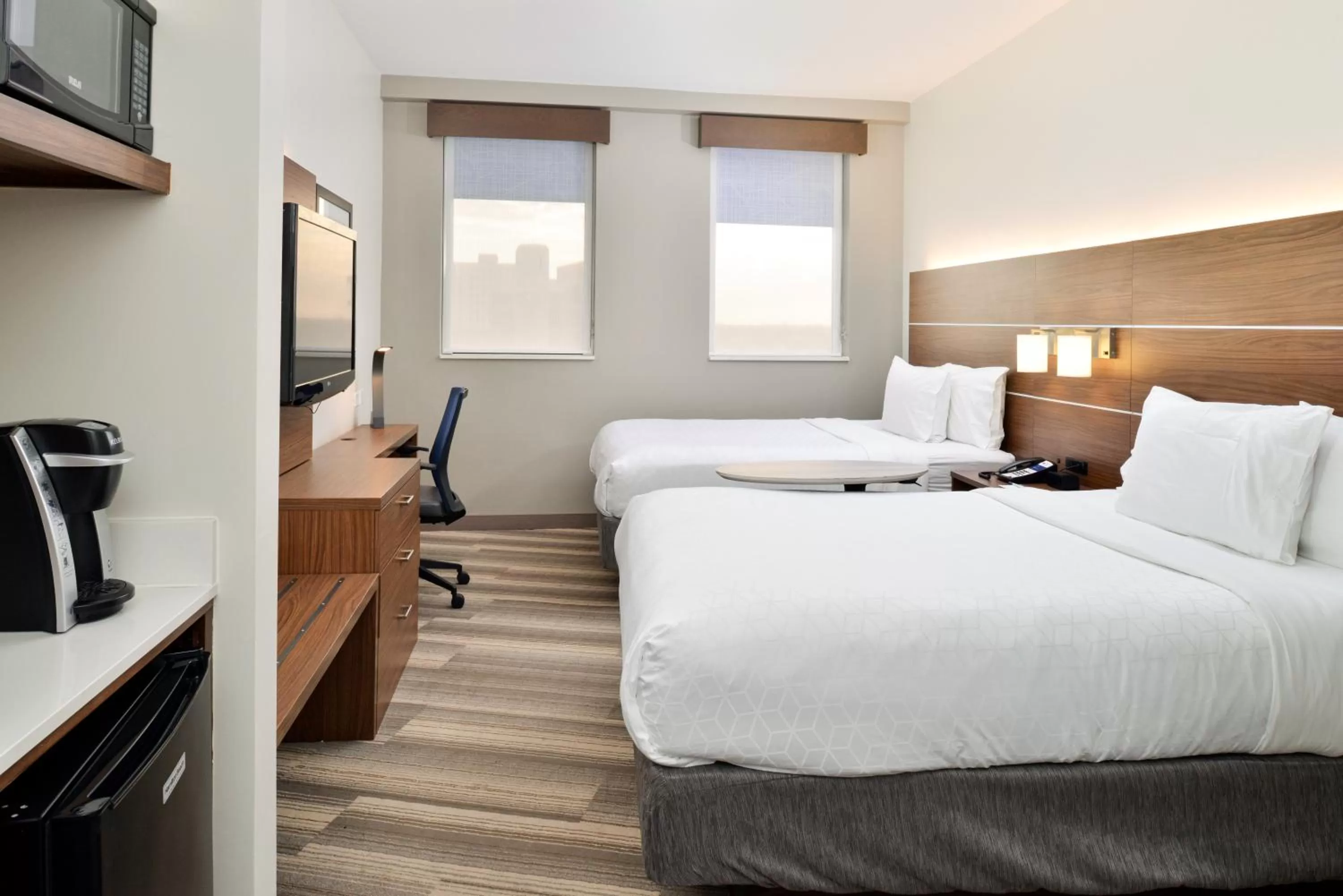 Photo of the whole room, Bed in Holiday Inn Express New Orleans - Arts District by IHG