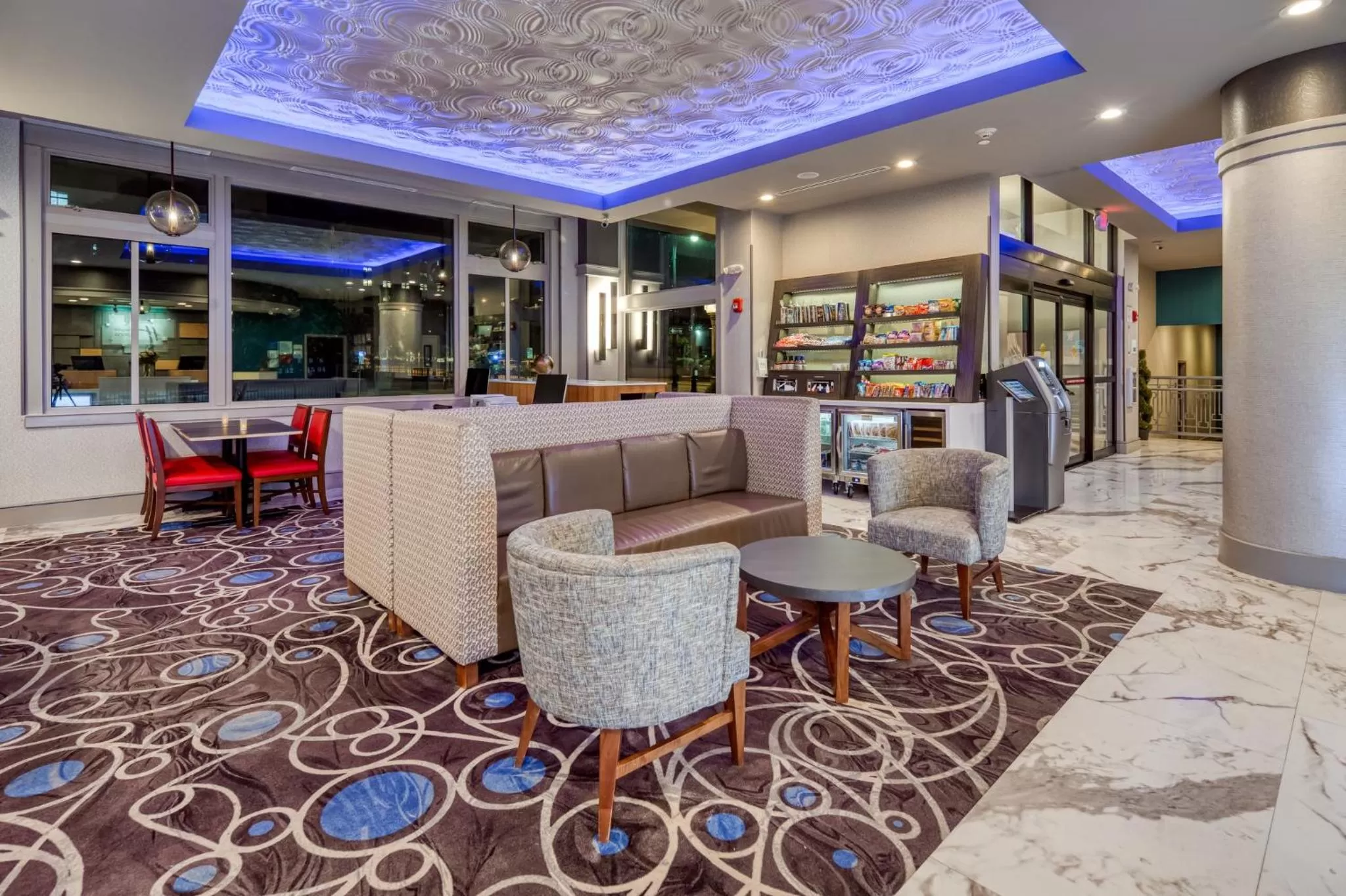 Property building in Holiday Inn Express Kansas City Downtown