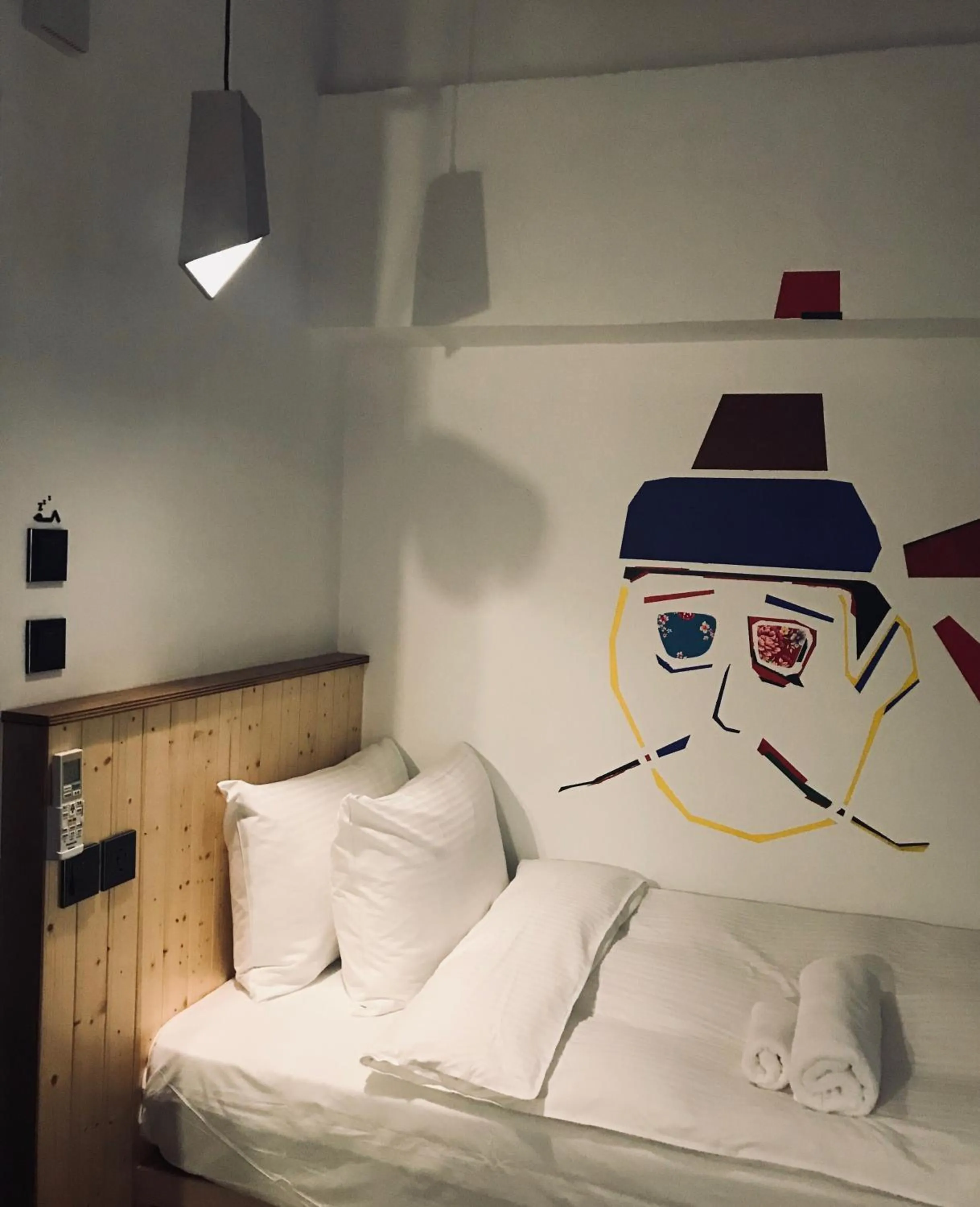 Bed in Just Inn Xin Yi 正旅館 信義