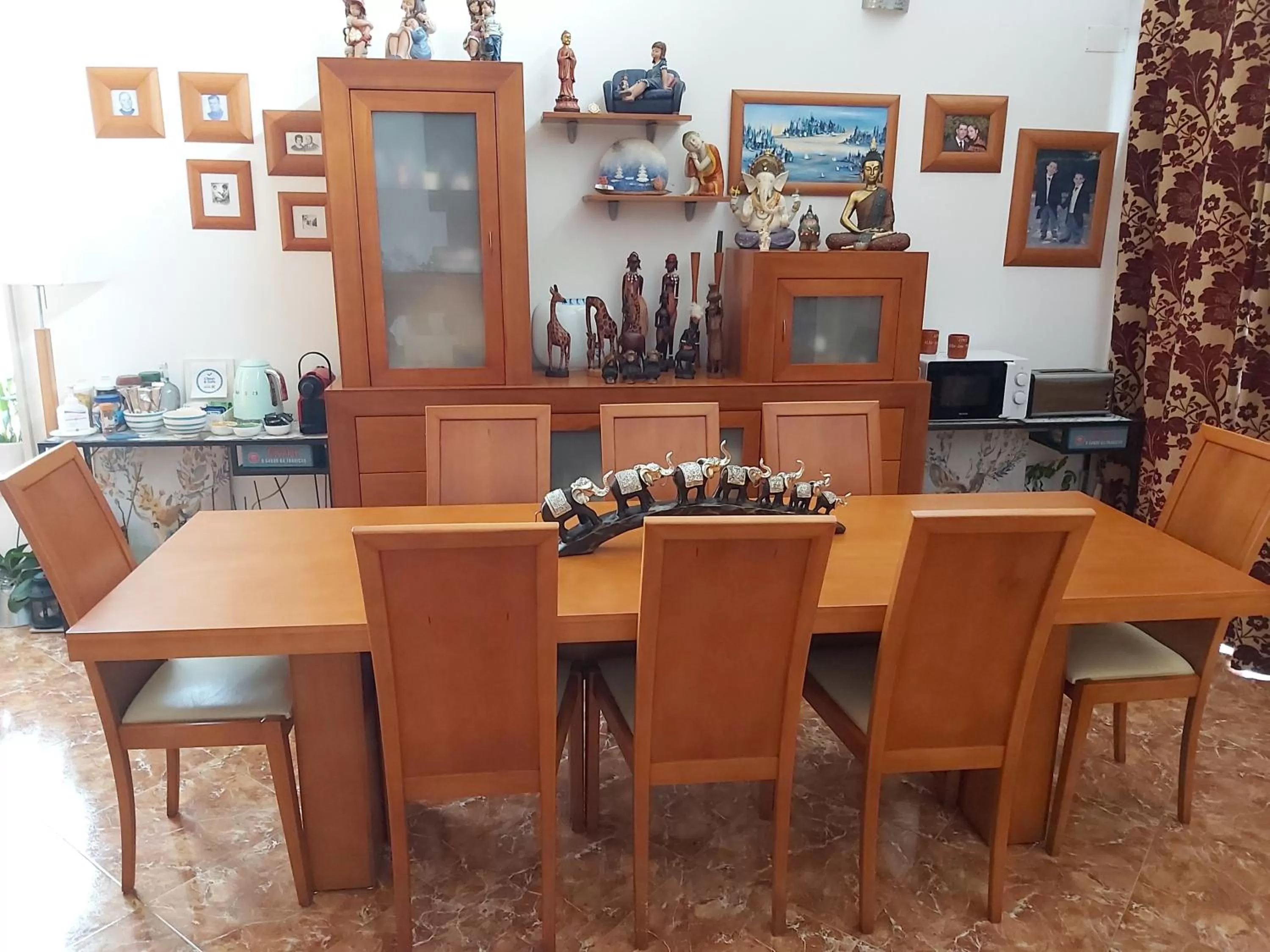 Dining area in Serra e Mar