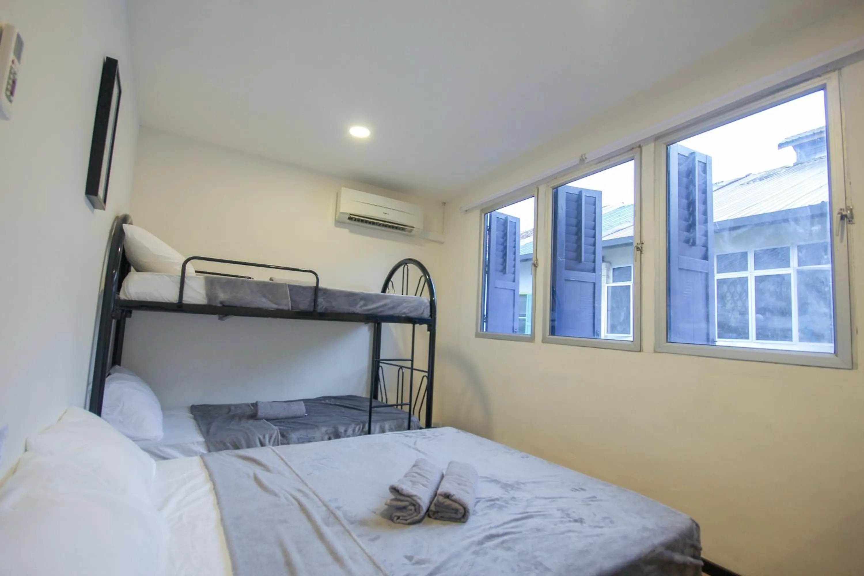 bunk bed, Bed in Little Houses