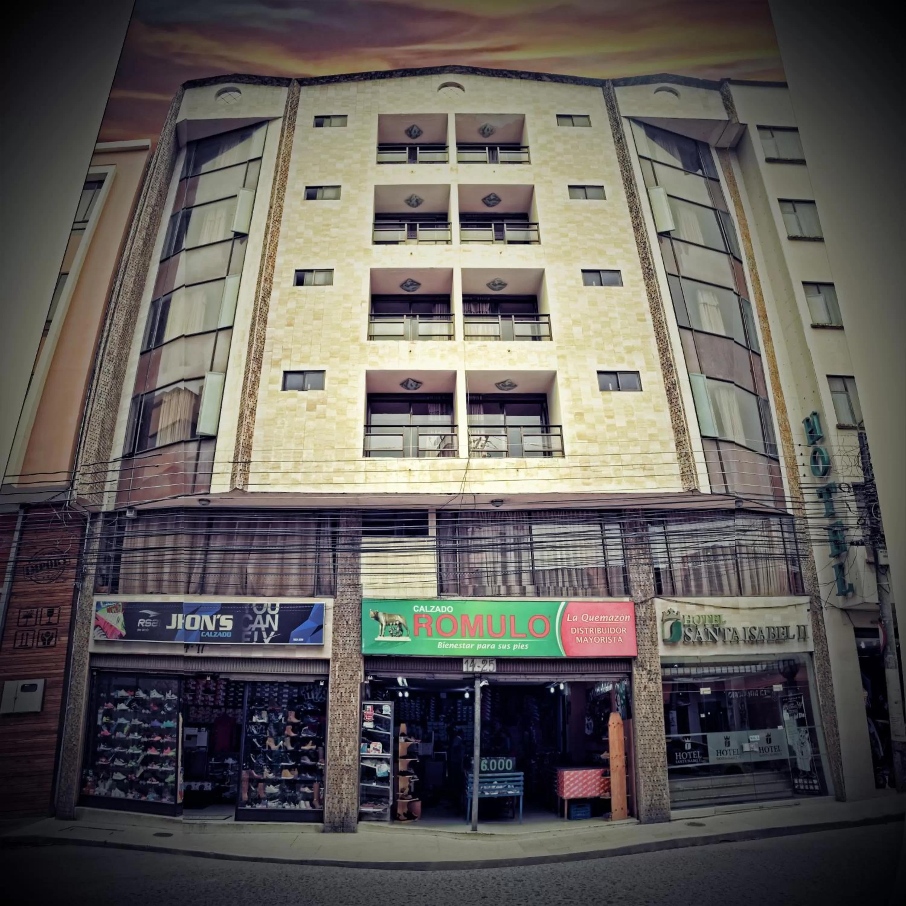 Facade/entrance in Hotel Santa Isabel 2