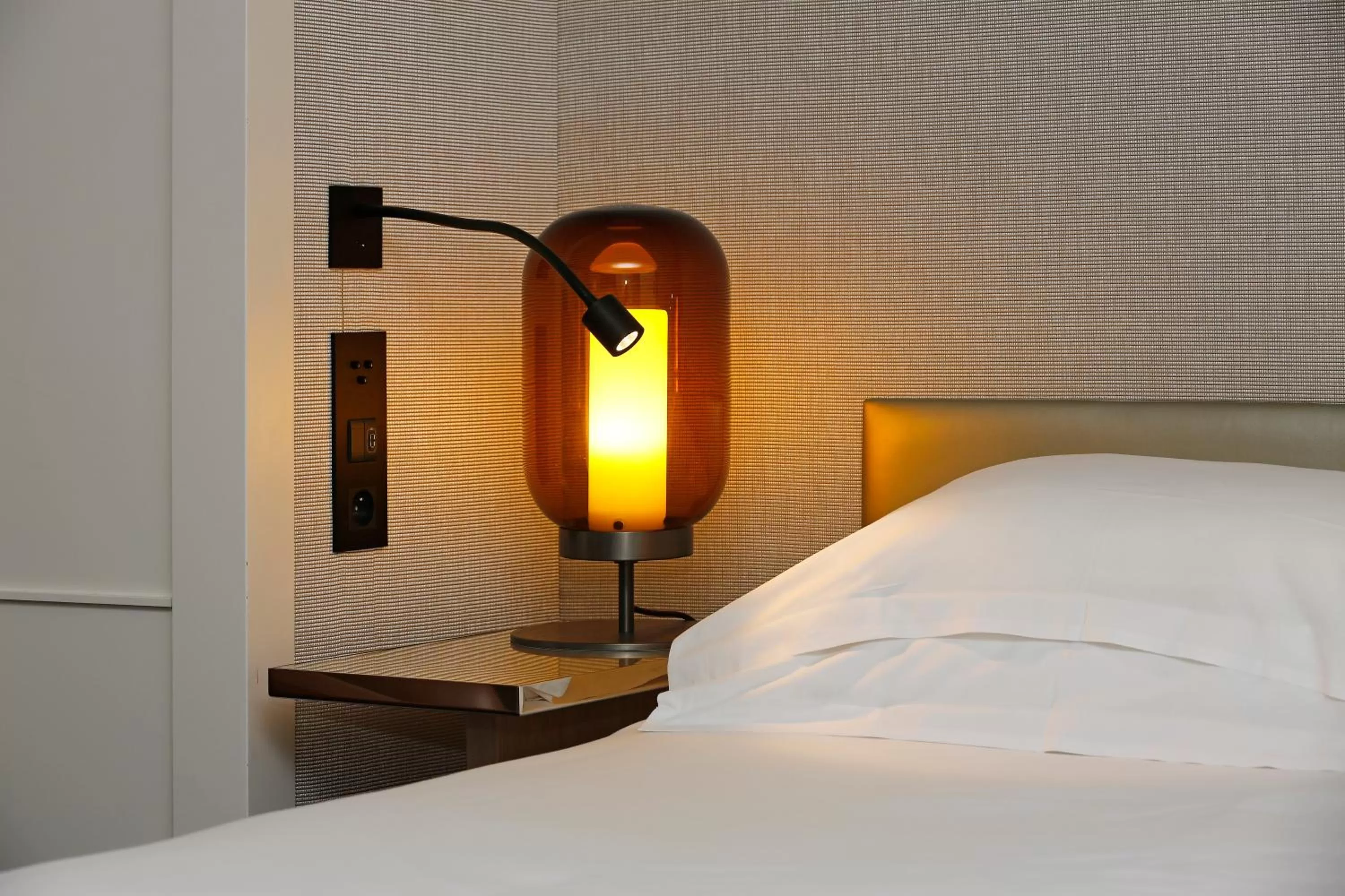 Decorative detail, Bed in Hotel Opéra Richepanse