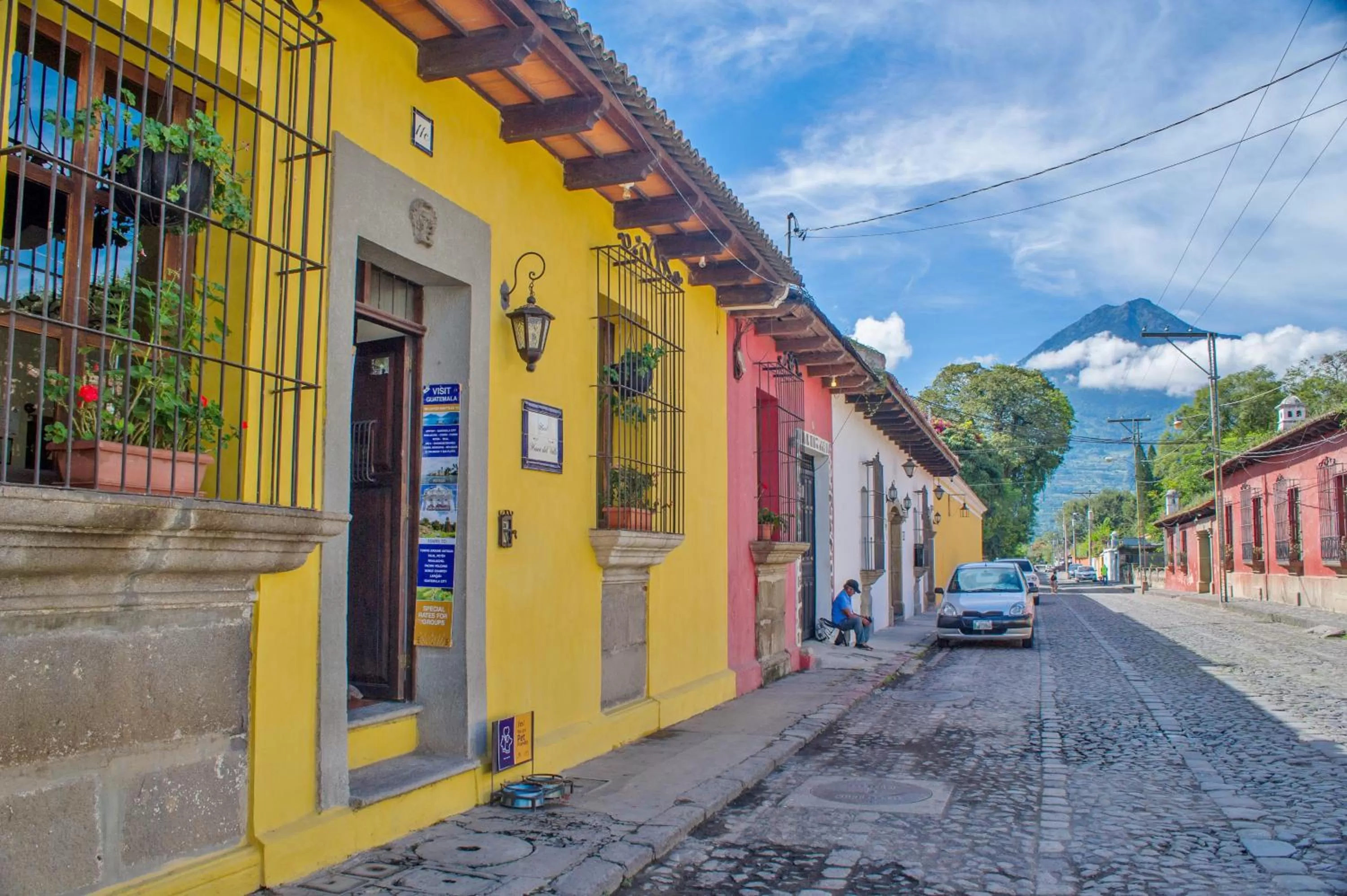 Facade/entrance in Hotel Meson del Valle by AHS