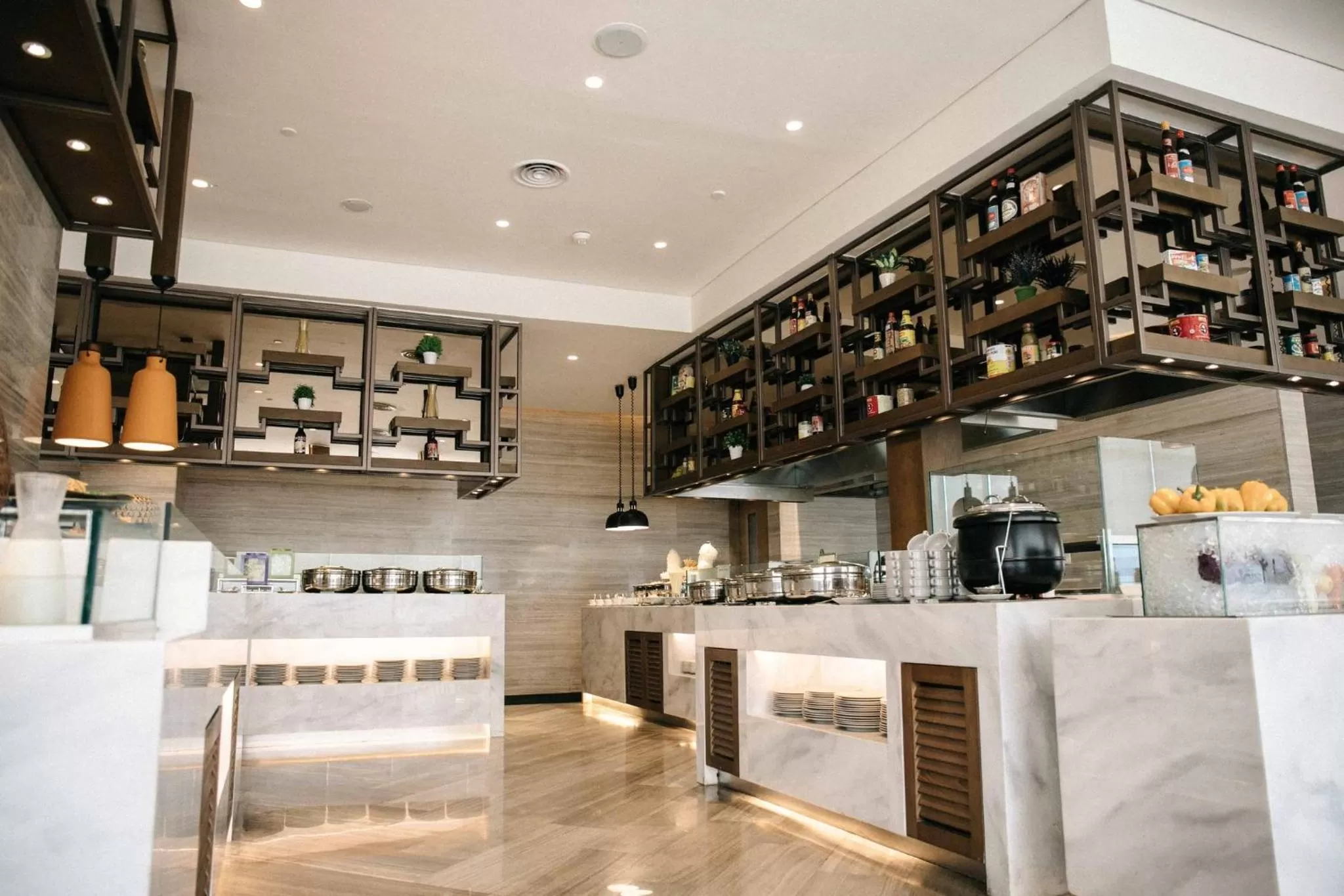 Restaurant/places to eat in Holiday Inn & Suites Jakarta Gajah Mada by IHG