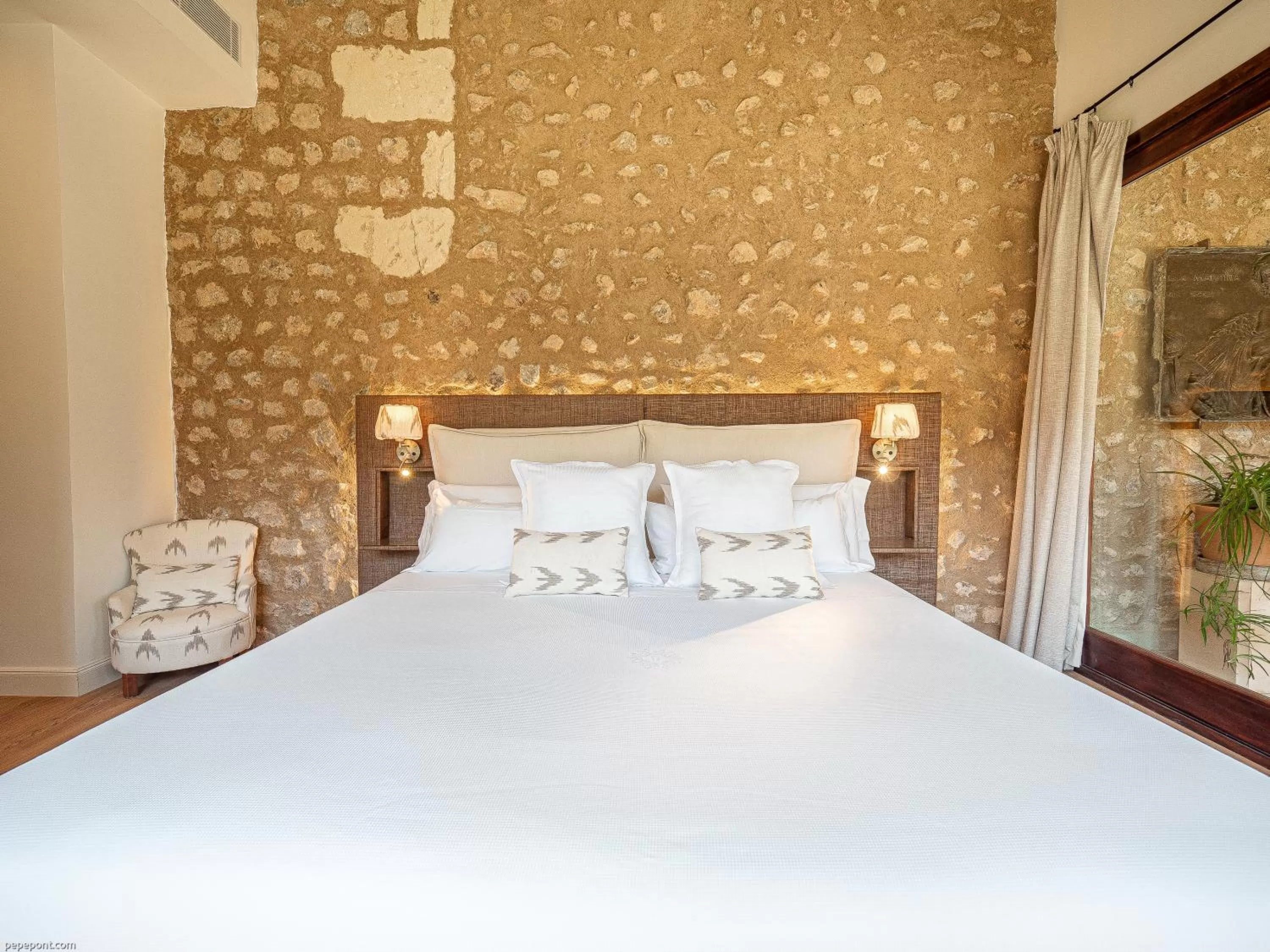 Bed in Ca'n Puig de Sòller