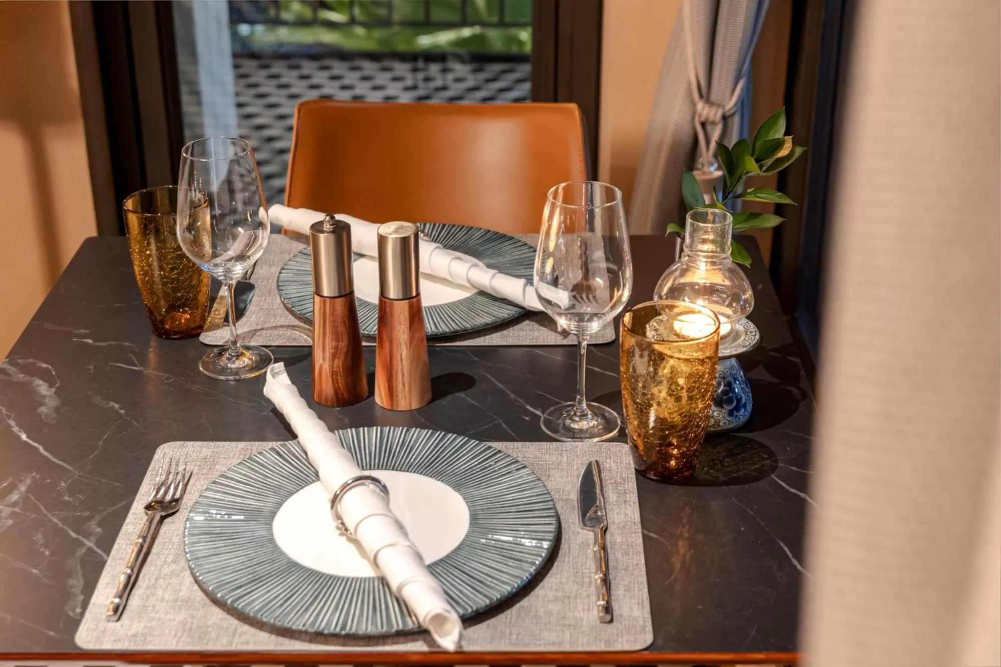 Food and drinks in La Siesta Classic Hang Thung