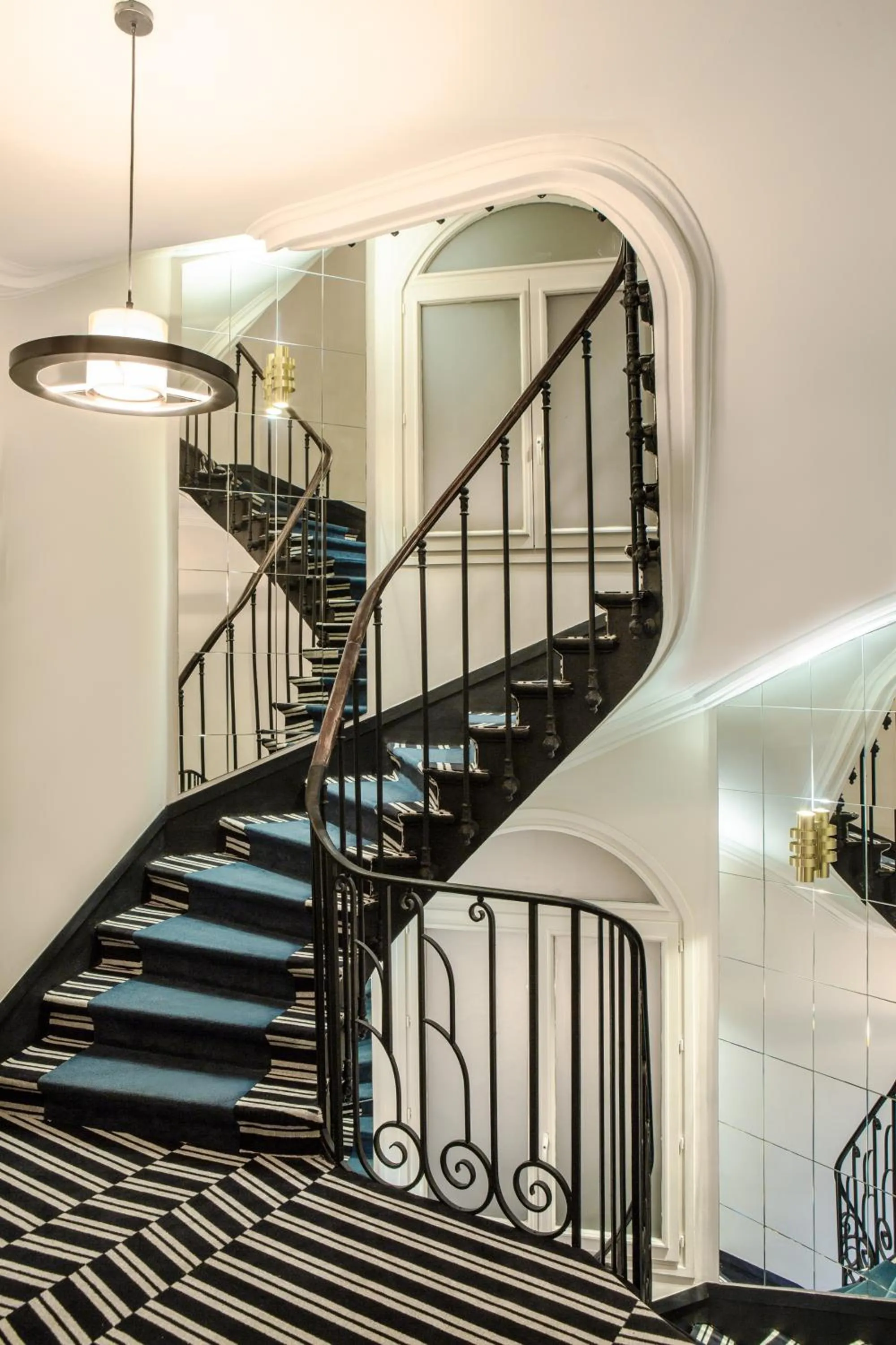 Lobby or reception in Hotel Flanelles Paris