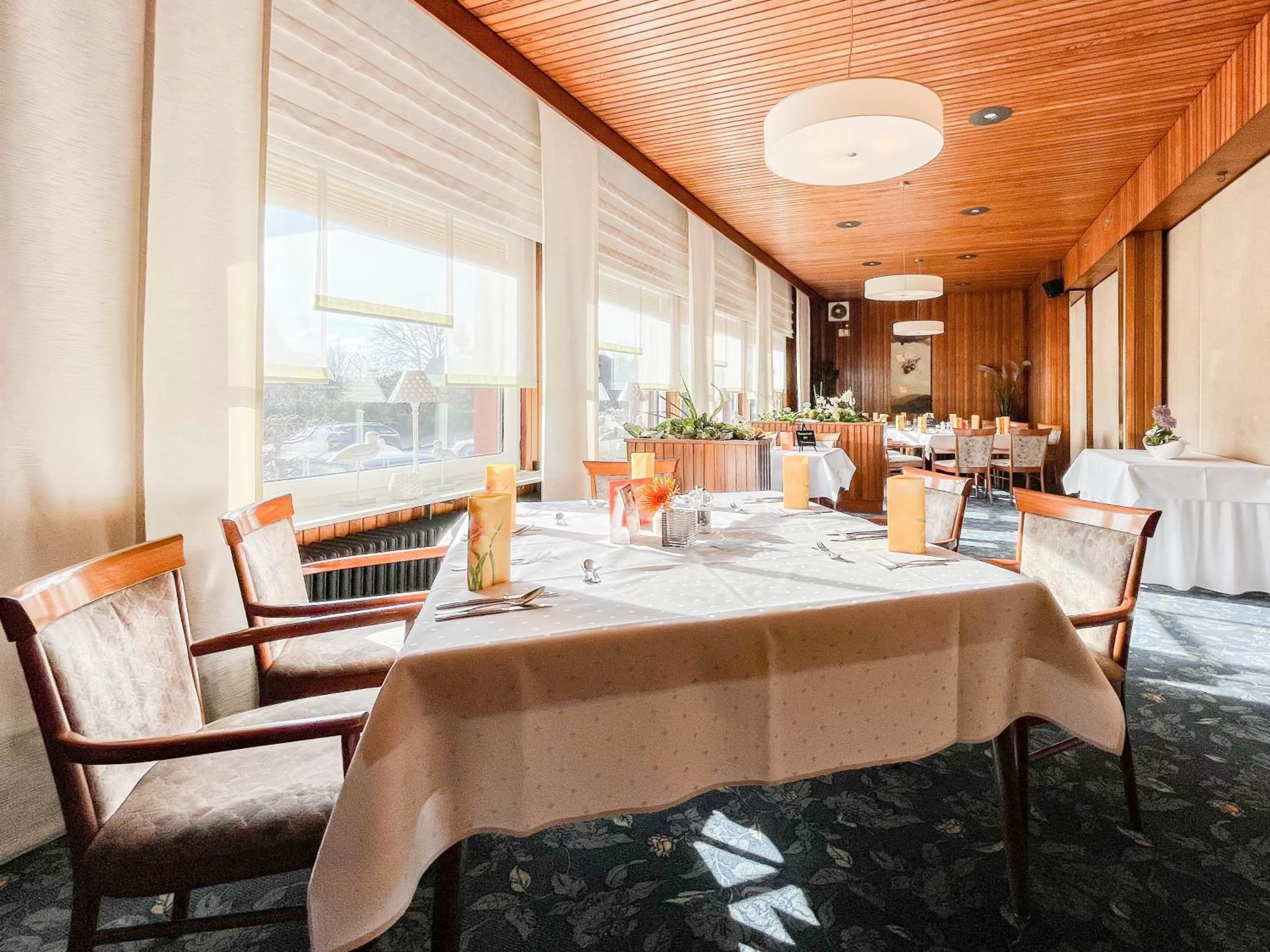 Restaurant/places to eat in Hotel-Restaurant Vier Linden