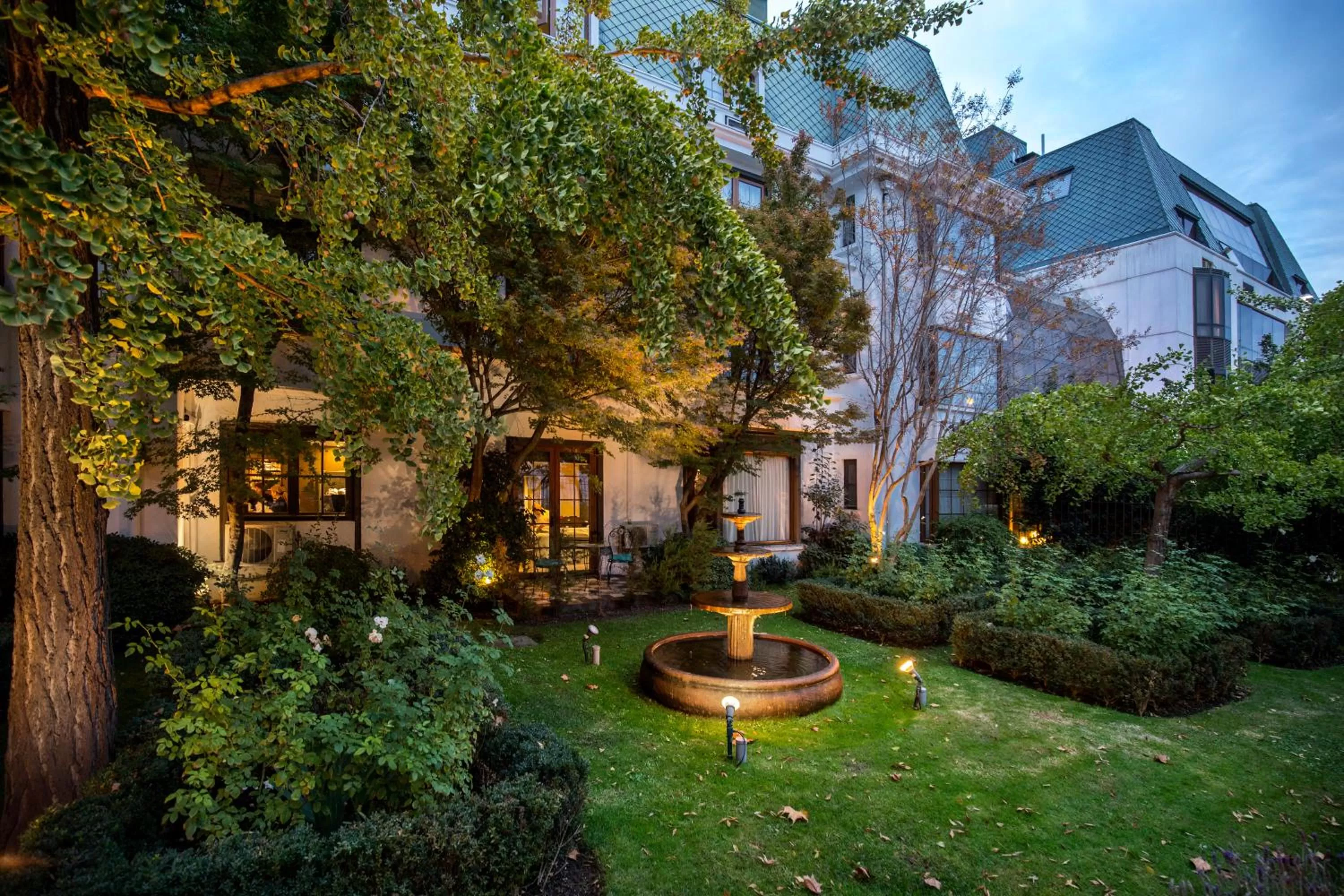 Property building in Park Plaza Bonaparte Boutique