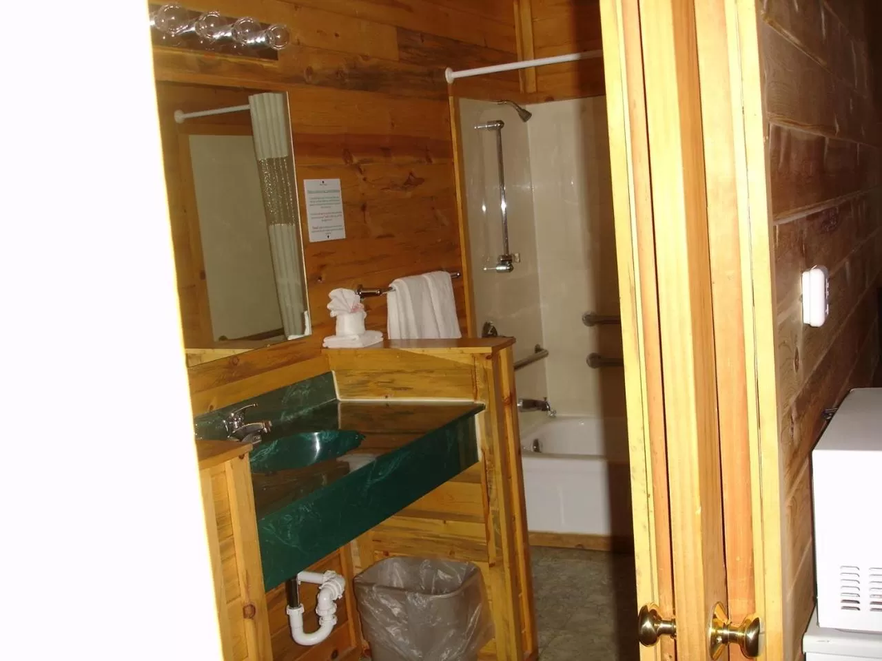 Bathroom in Georgetown Mountain Inn