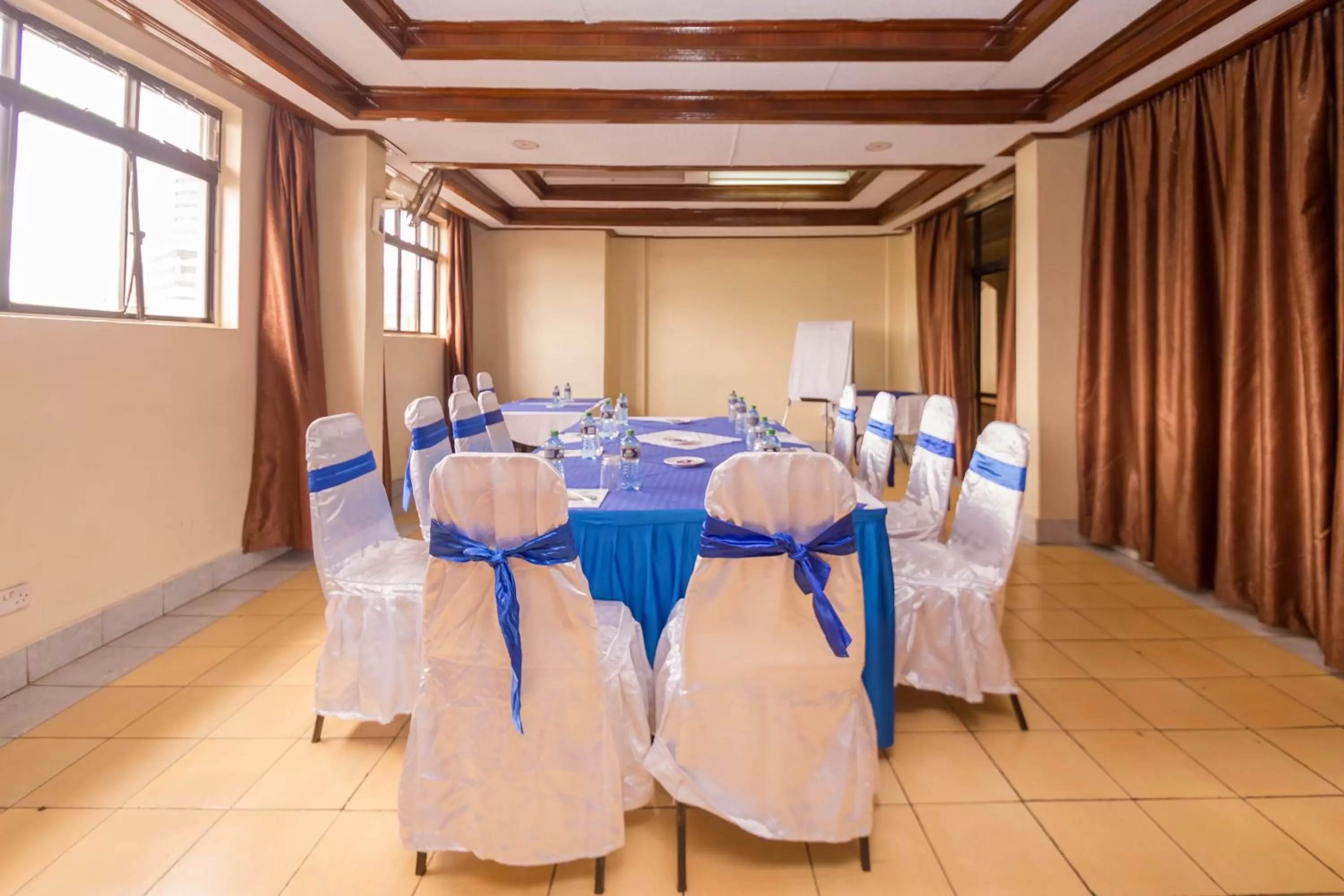 Meeting/conference room in Marble Arch Hotel