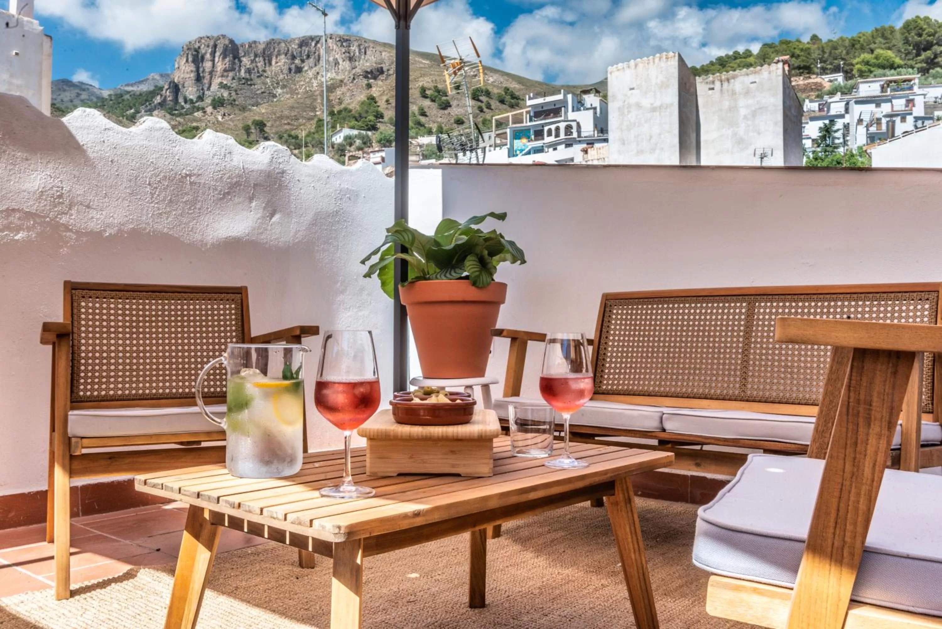 Patio in Encanto Guesthouse