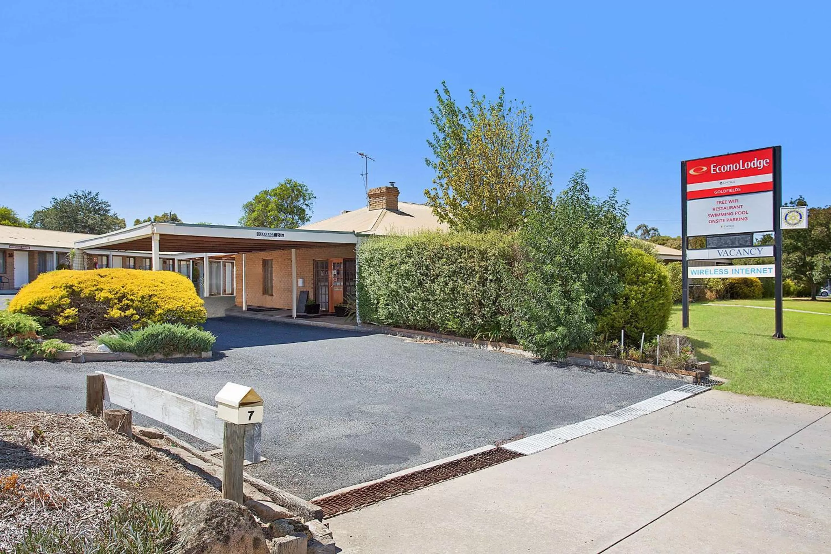 Property building in Goldfields Motel