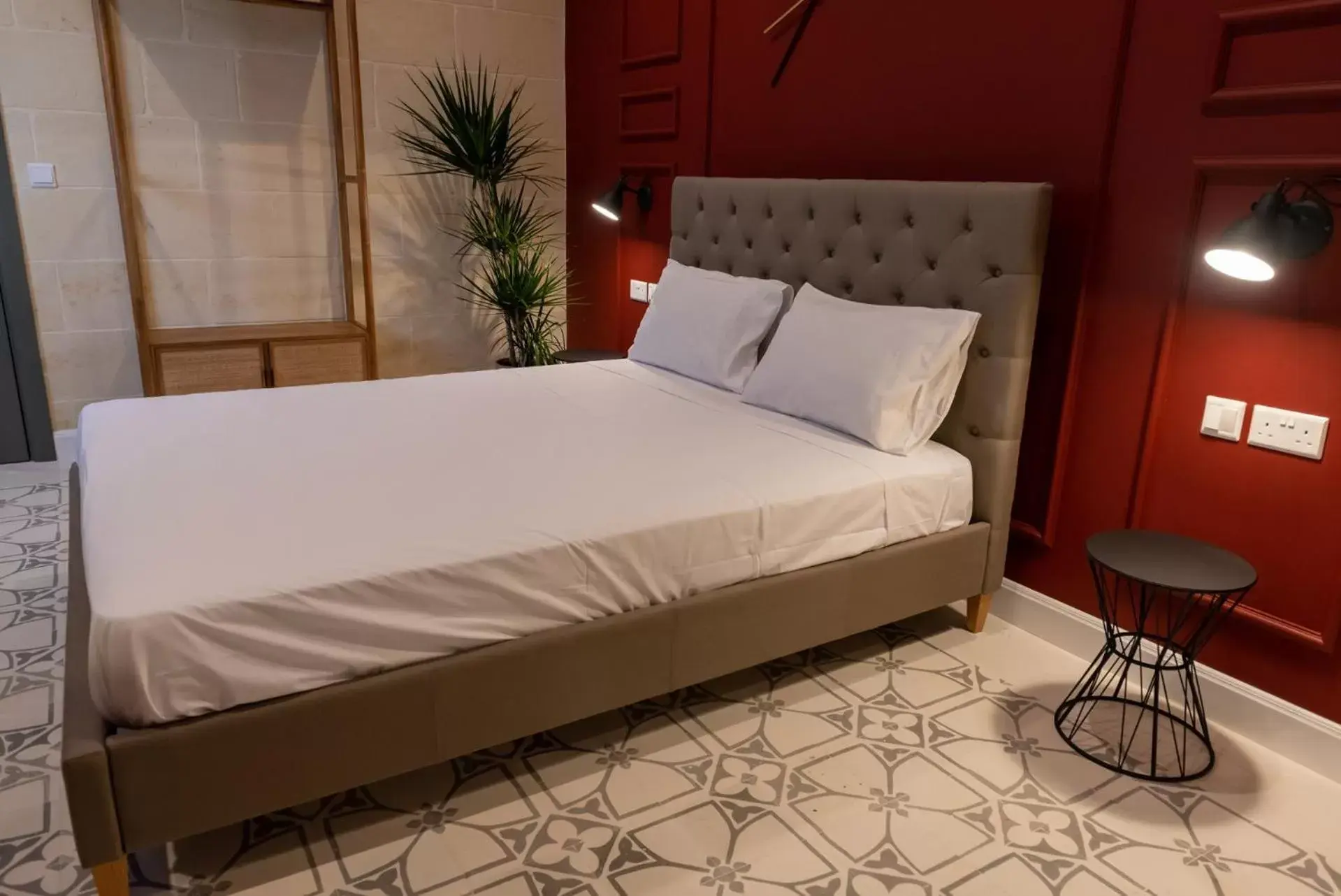 Queen Room in The Carob Tree Queen Room in The Carob Tree