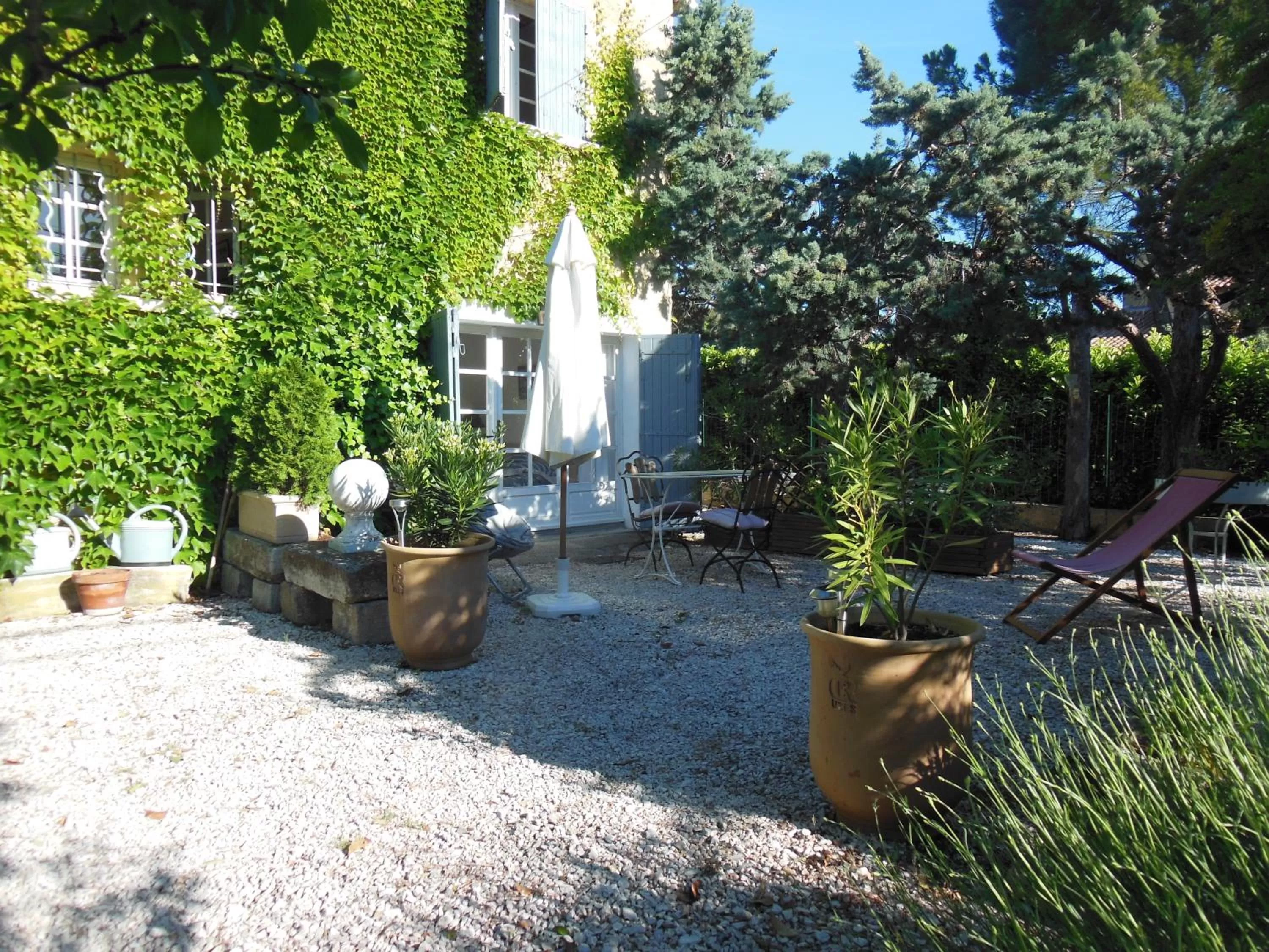 Property Building in Chambres d'Hôtes Saint Vérédème