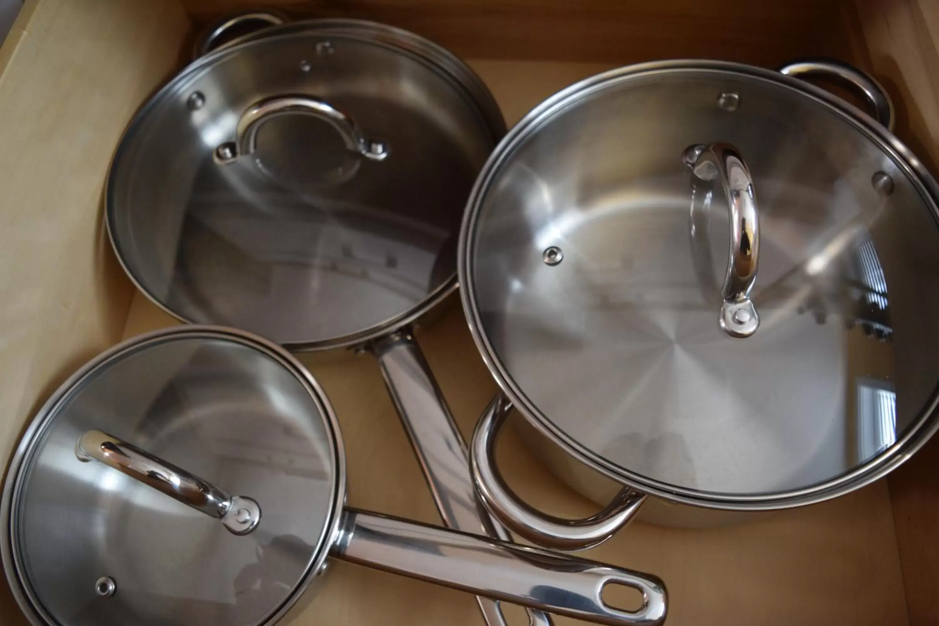 Kitchen Suite with 2 King Beds and Sofa Bed - No Pets Allowed in Dew Drop Inn Kitchen Suite with 2 King Beds and Sofa Bed - No Pets Allowed in Dew Drop Inn