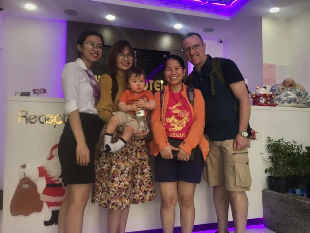 group of guests in Ha Noi Hotel near Tan Son Nhat International Airport