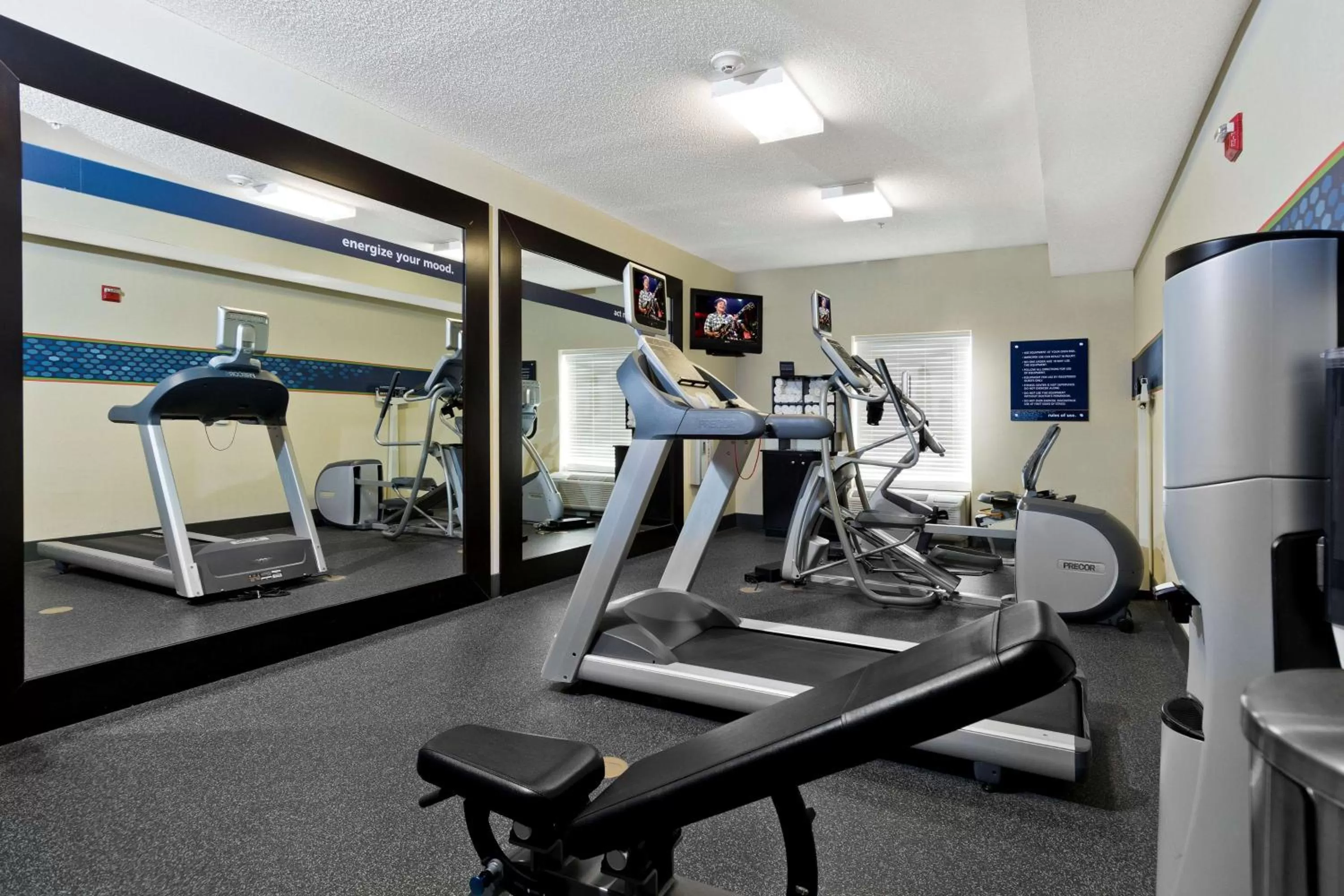 Fitness centre/facilities in Hampton Inn Statesville
