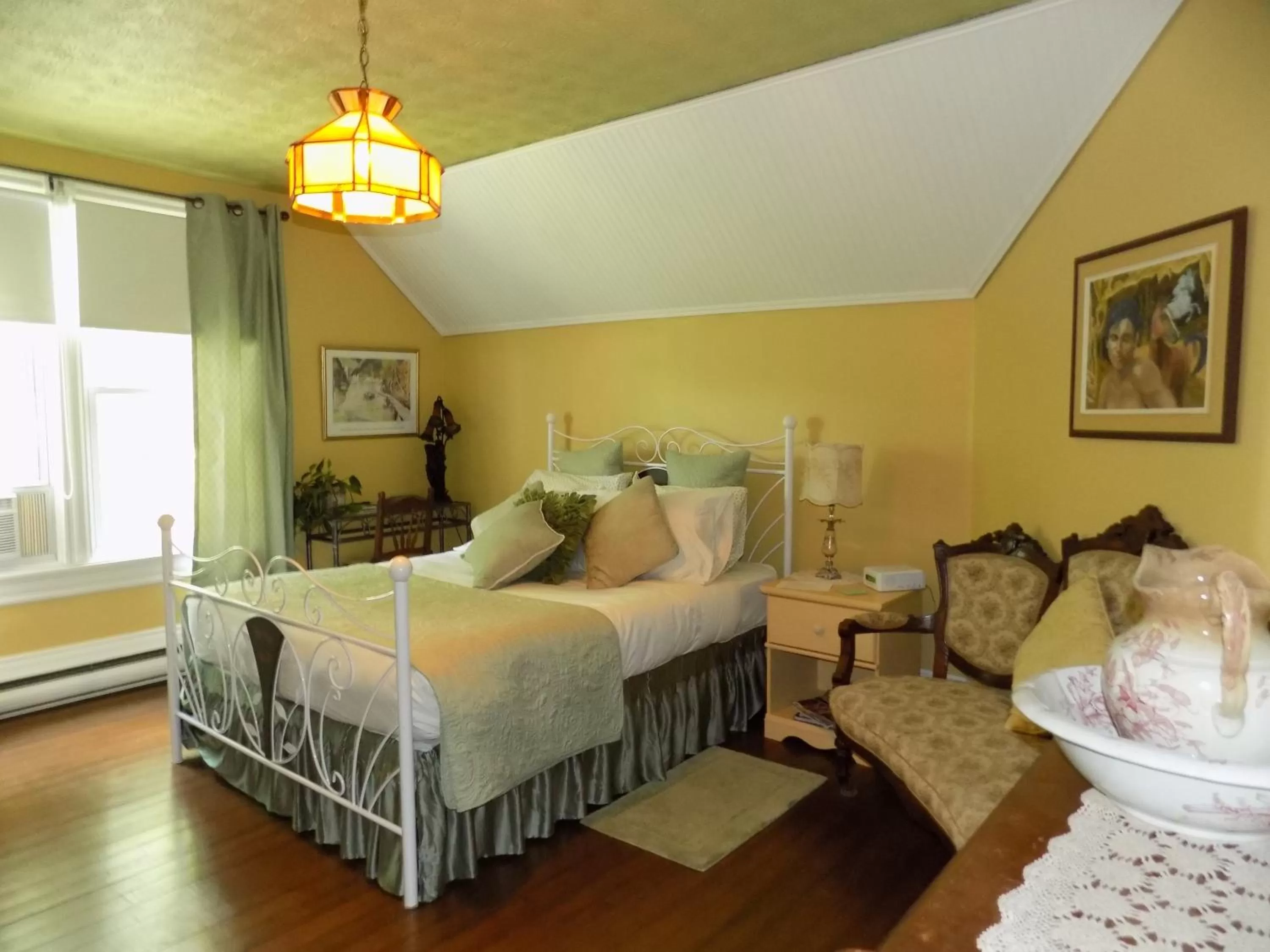 Bedroom, Room Photo in À L'Ancestrale B&B