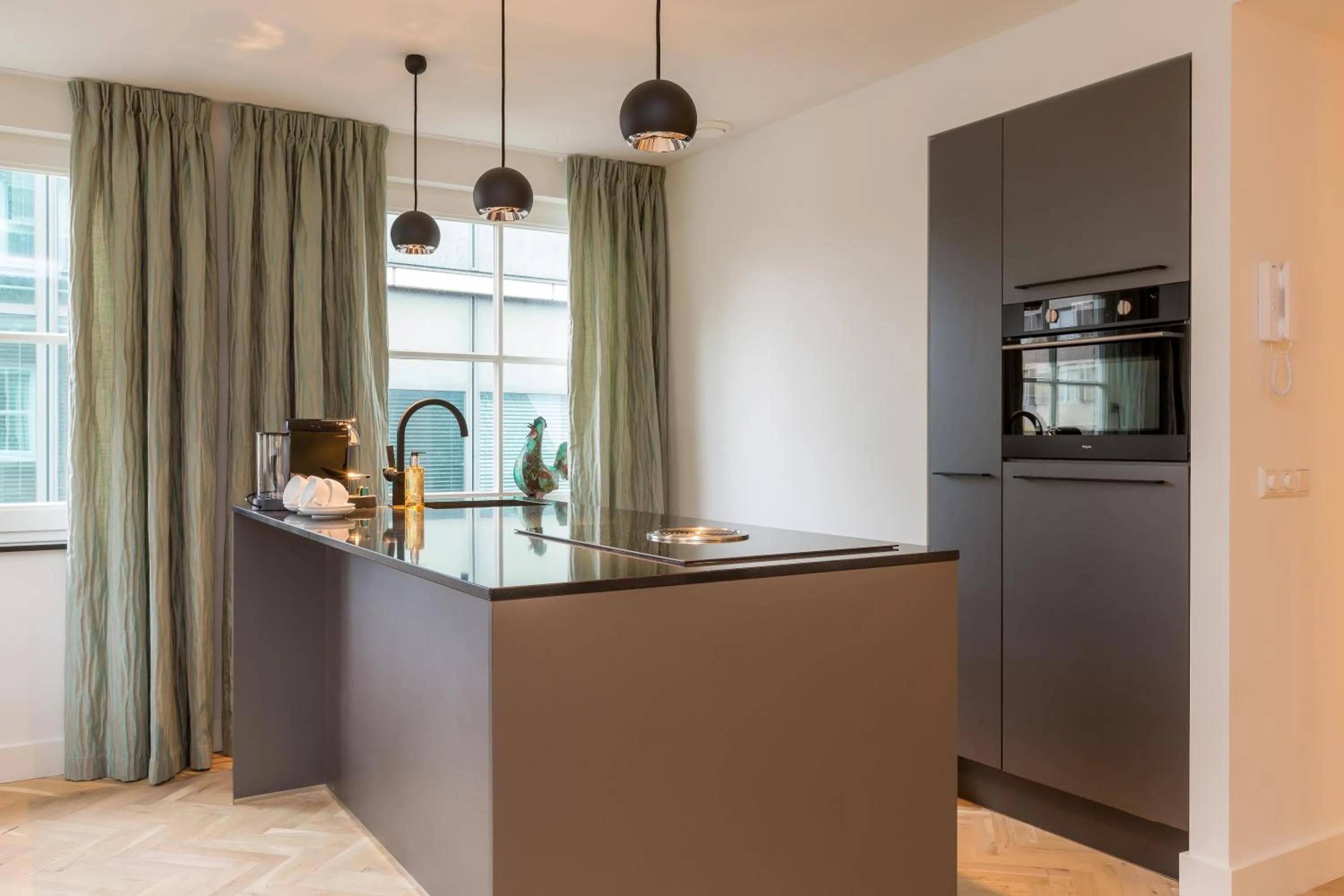 Kitchen or kitchenette in Little Grand